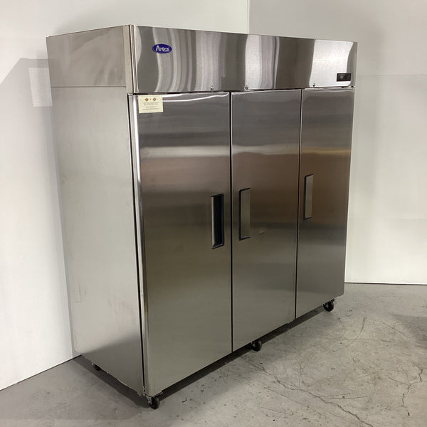 Atosa MBF8006GR Upright Fridge