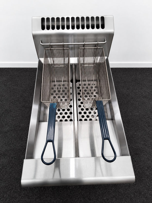 Waldorf FN8226G Fryer