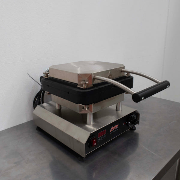 Neumarker NEE-12-40801DT Waffle Iron