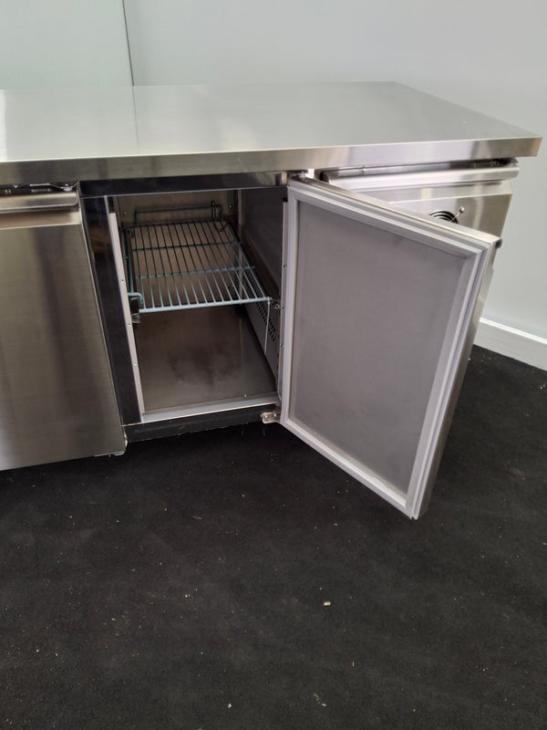 FED-X XUB7C18S3V Undercounter Fridge