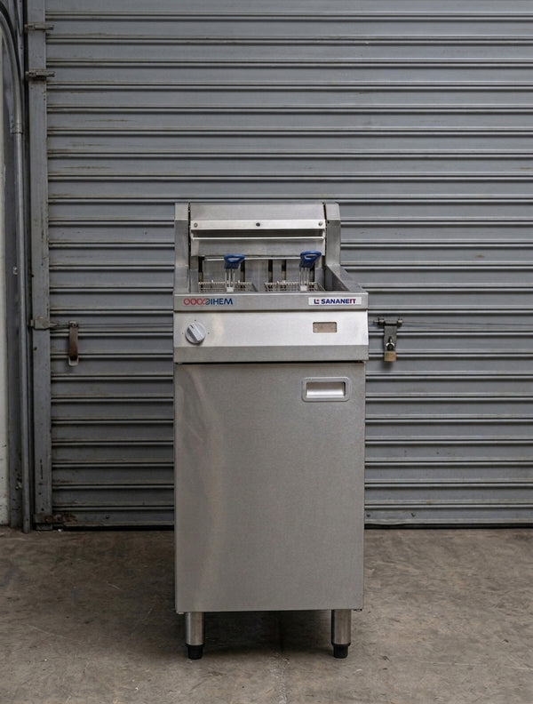 AustHeat AF812R Freestanding Electric Fryer