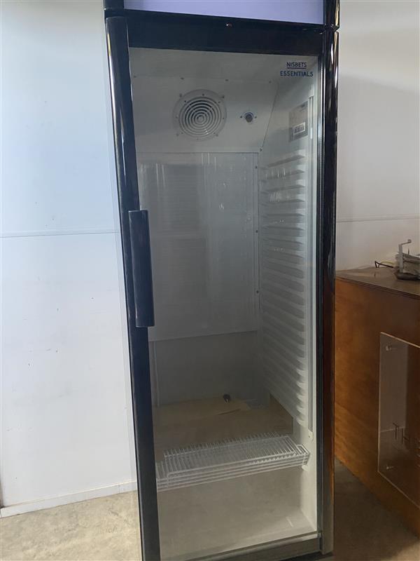 Nisbets CJ794-A Upright Fridge