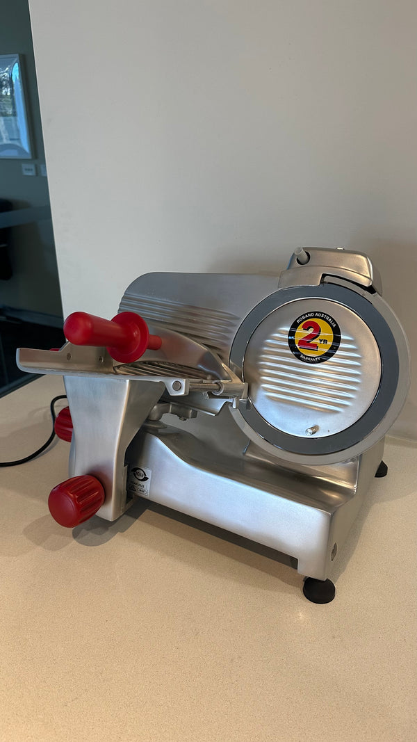 Noaw NS220 Medium Duty Meat Slicer