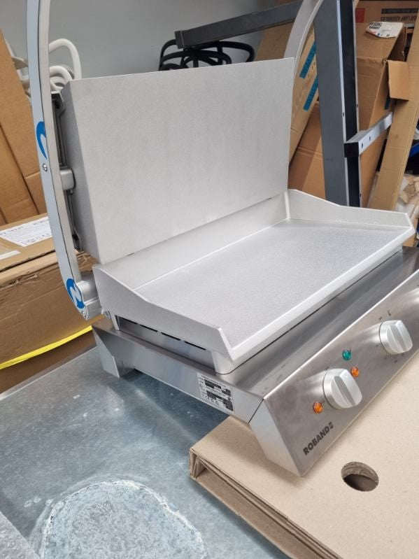 Roband GSA815S Grill Station
