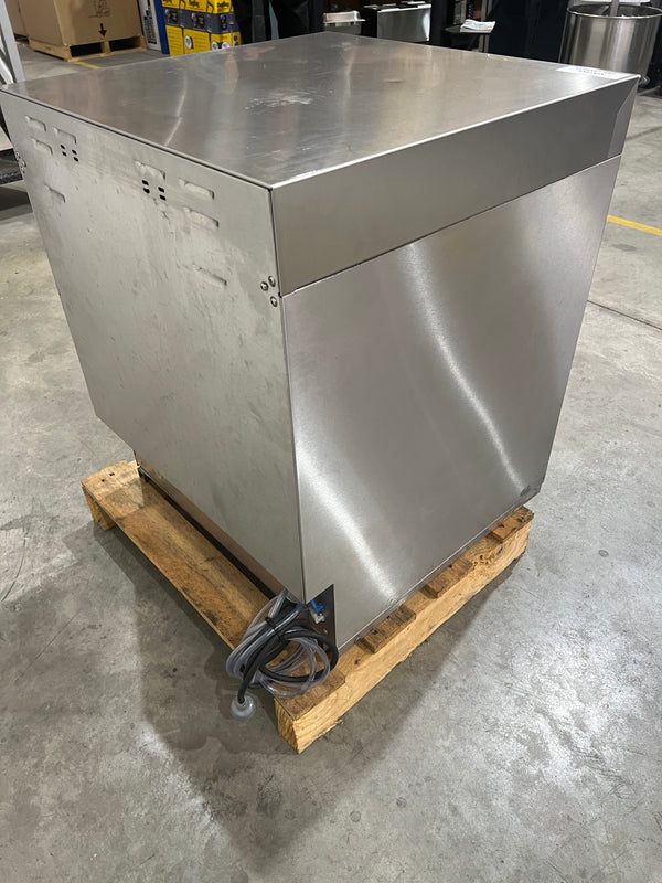 Meiko M-iClean UM Premium Glass and Dishwasher