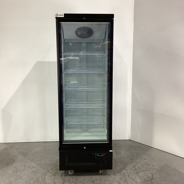 Saltas QNDA 2625 Upright Freezer Display