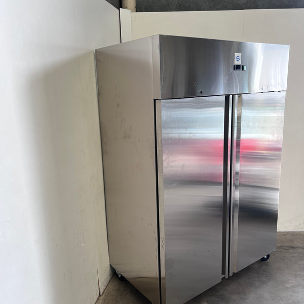 Norsk NSK-1200BT Upright Freezer