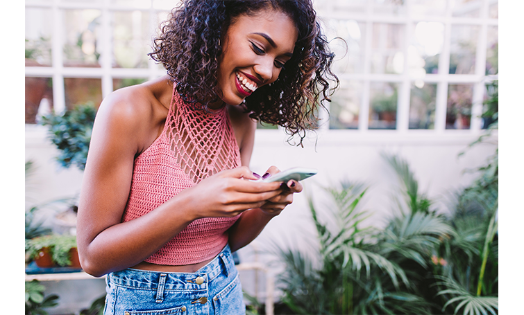 How to use social media to create more Christmas sales