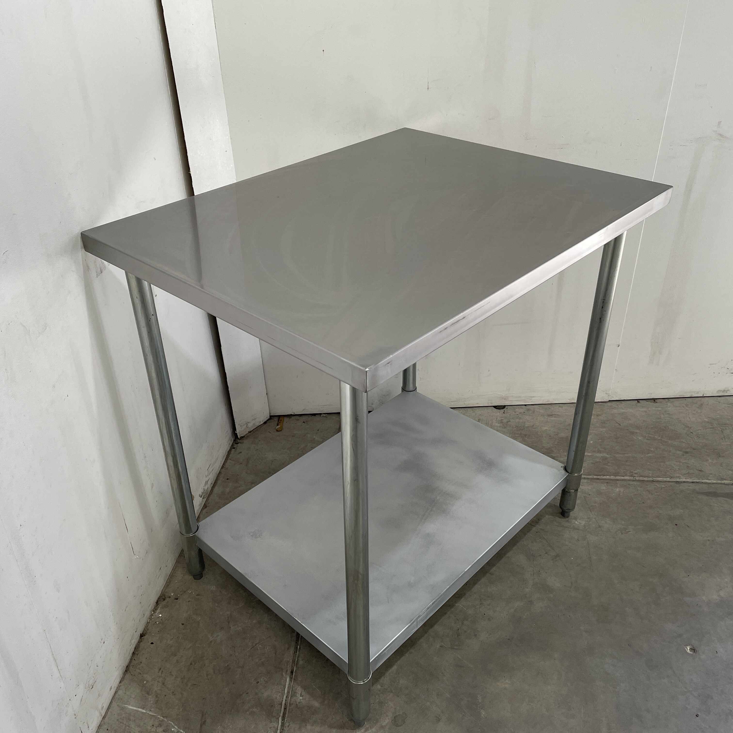 Thumbnail - Simply Stainless Bench 900mm x 700mm