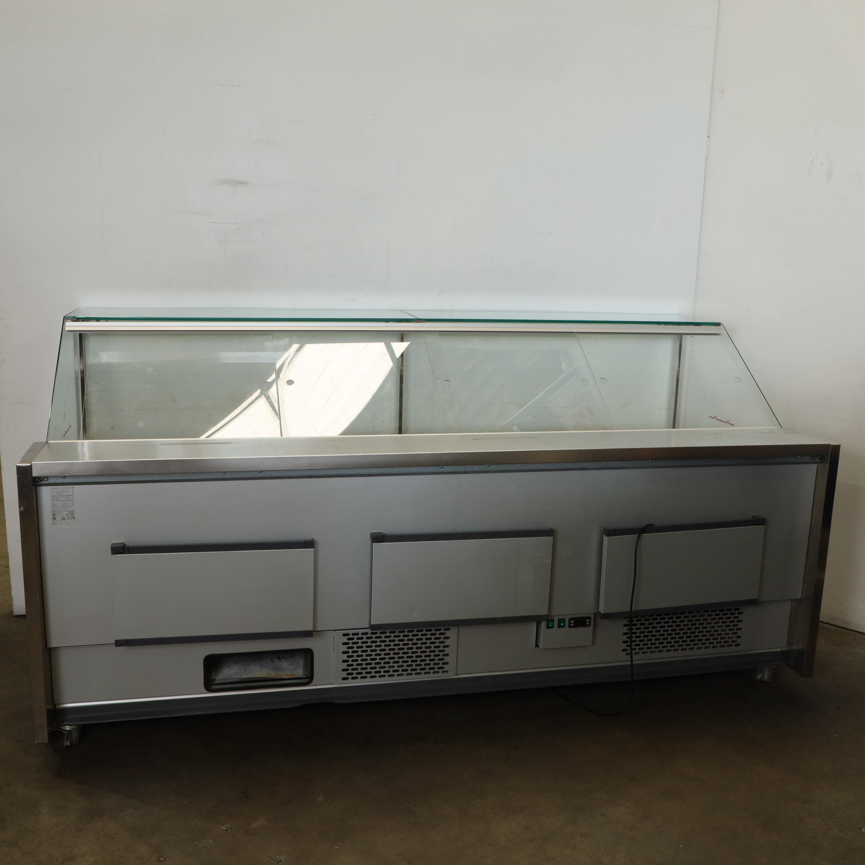 Criocabin Enixe 100 - Deli Display