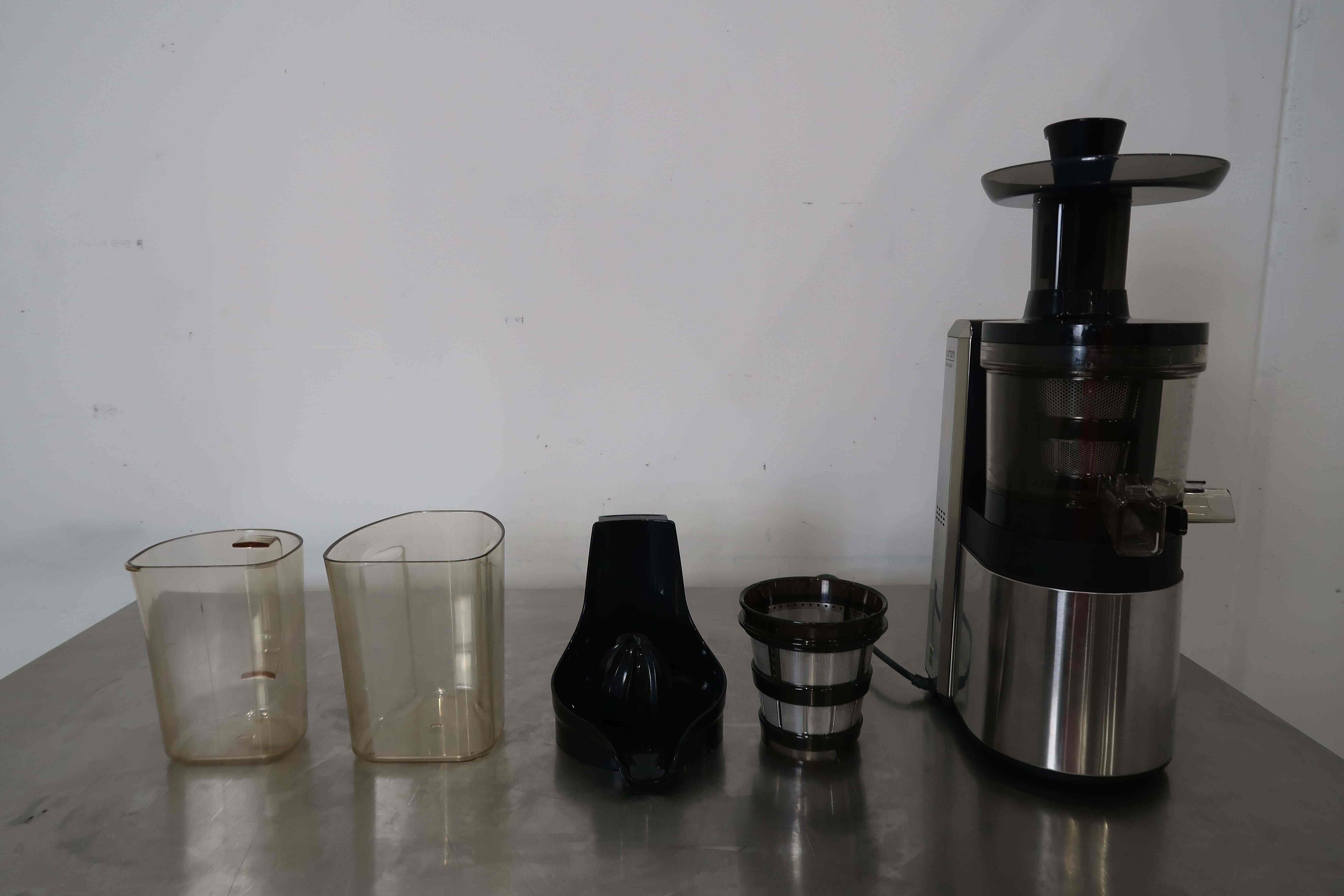 Hurom HW-SBI18 Juicer