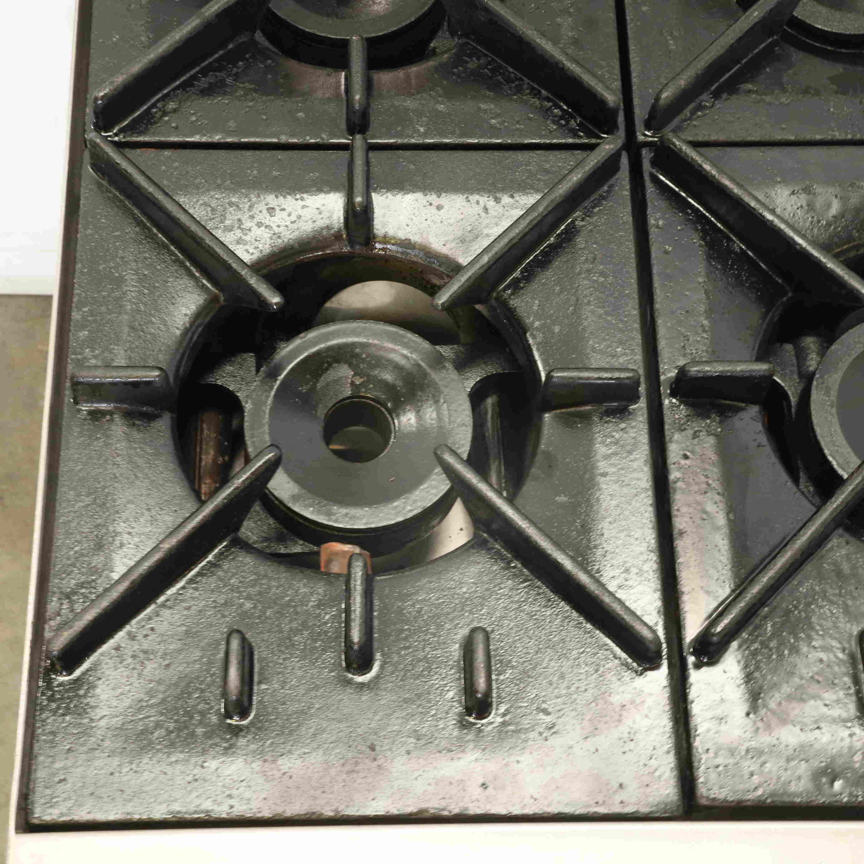 Thumbnail - Trueheat T60-40 4 Burner Cooktop