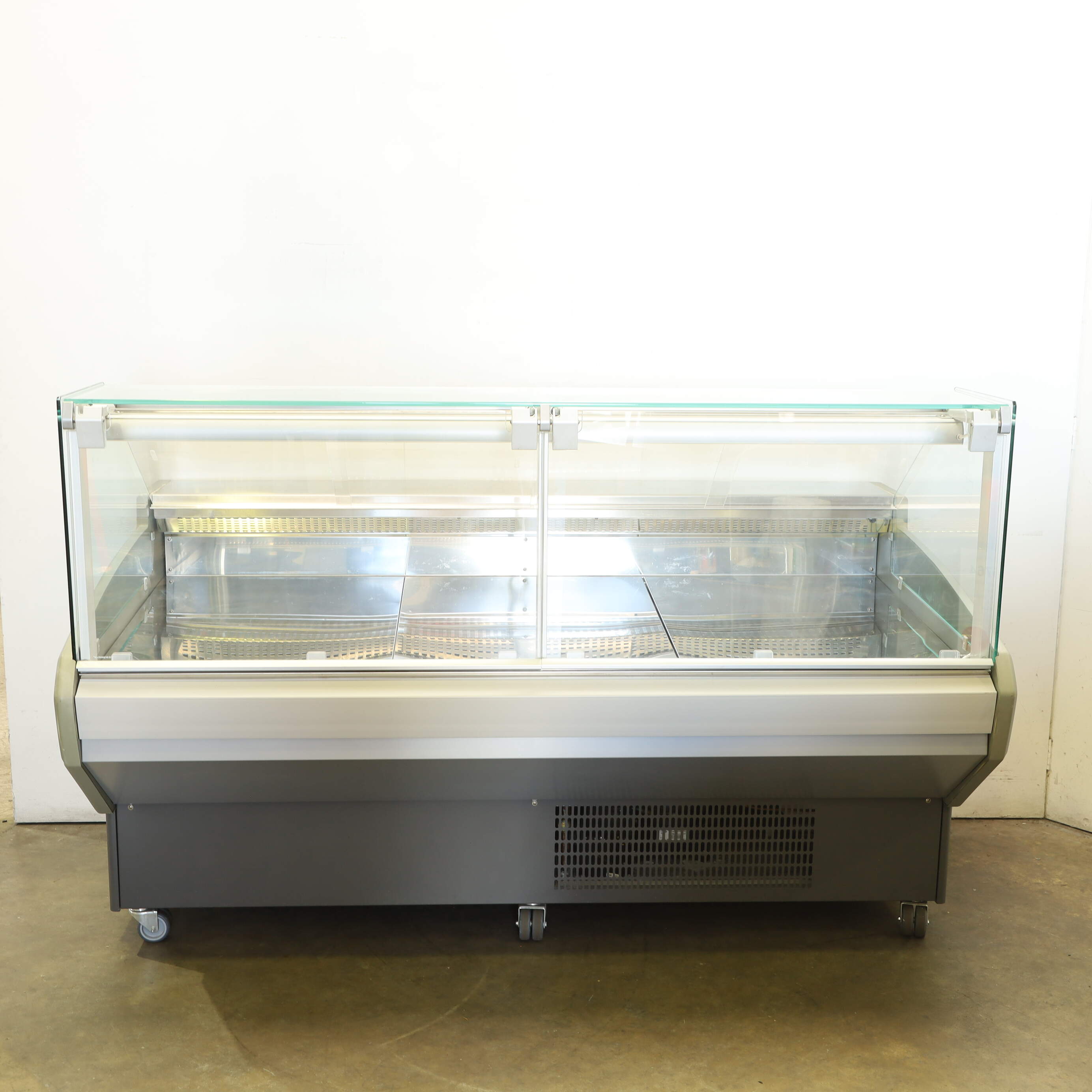 Mafirol Amalia 1875 Deli Display