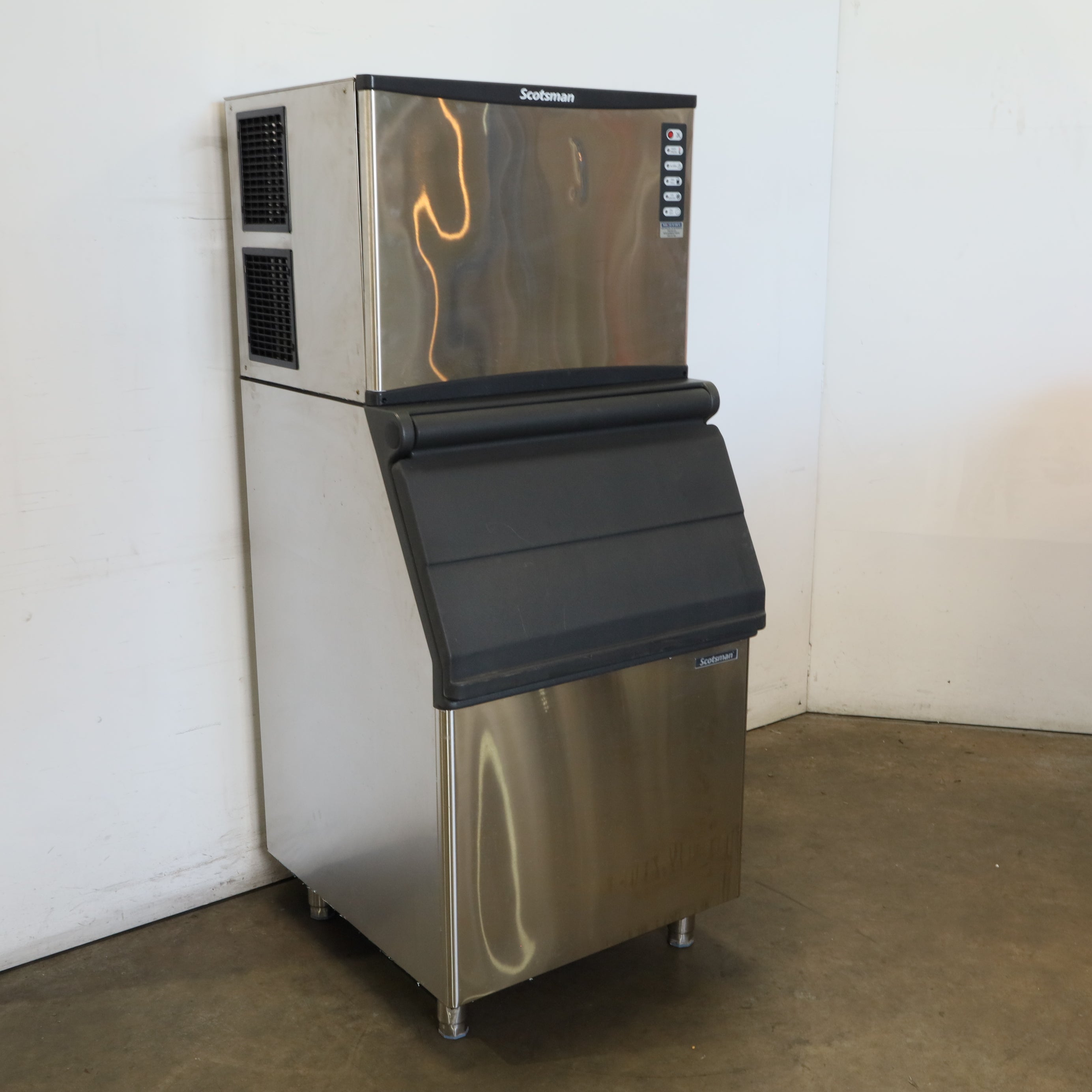 Scotsman NWH 608 A Ice Machine