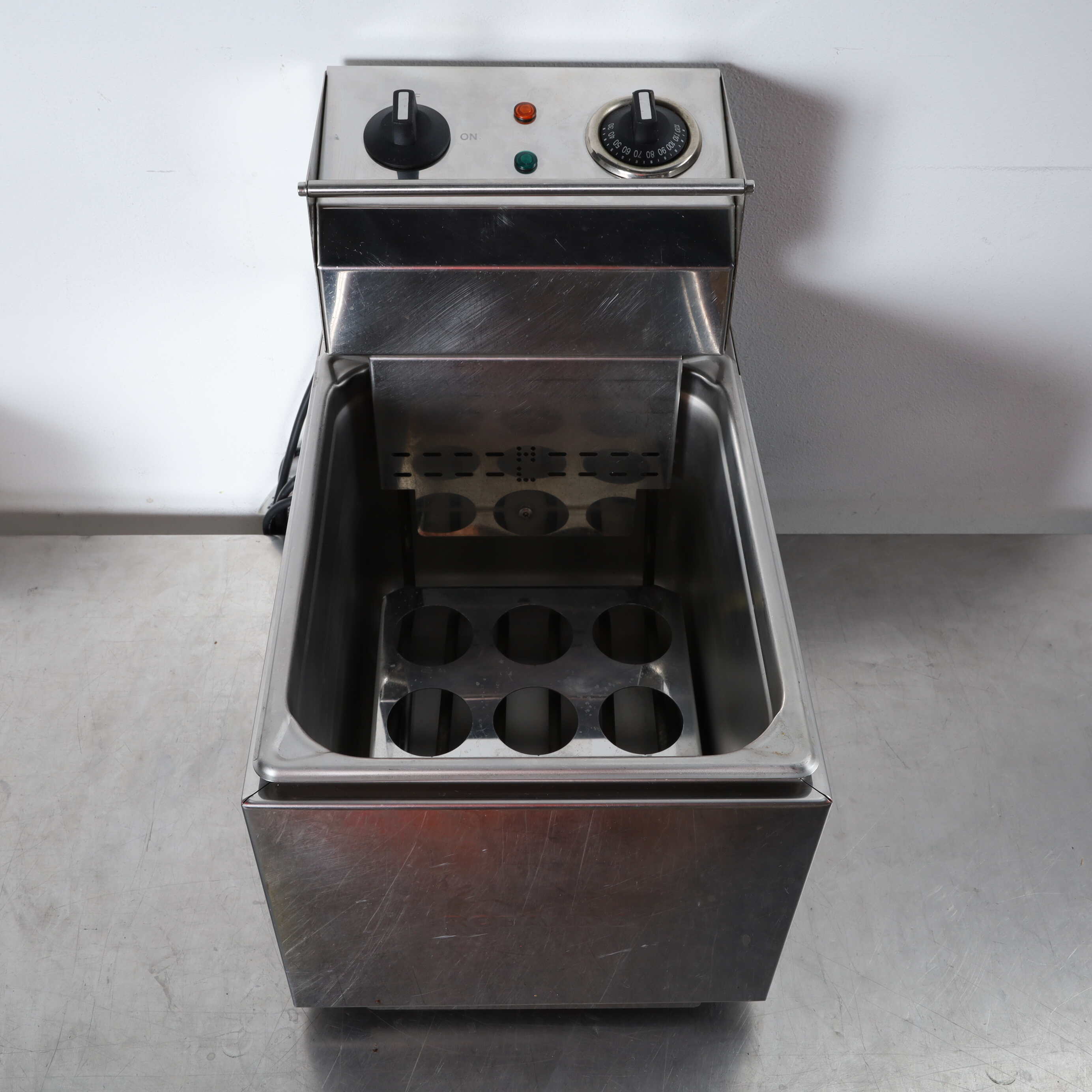 Roband MP18 Countertop Pasta Cooker