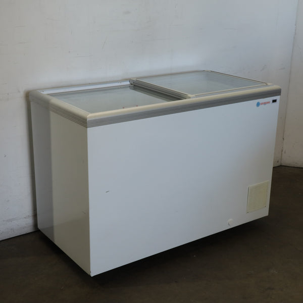 ICS CSGT45 Chest Freezer