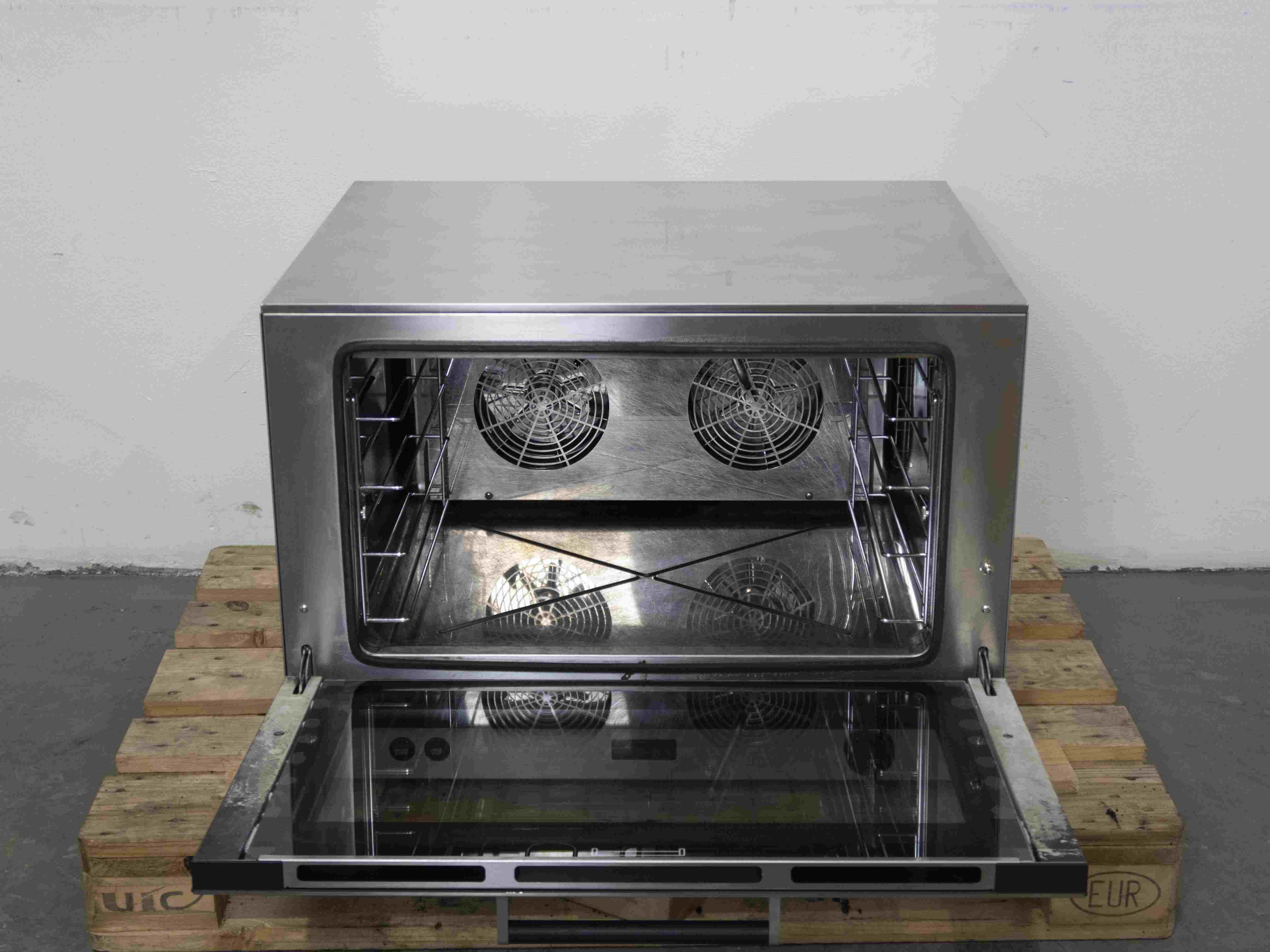 Thumbnail - Smeg ALFA144GH1 4 Tray Convection Oven