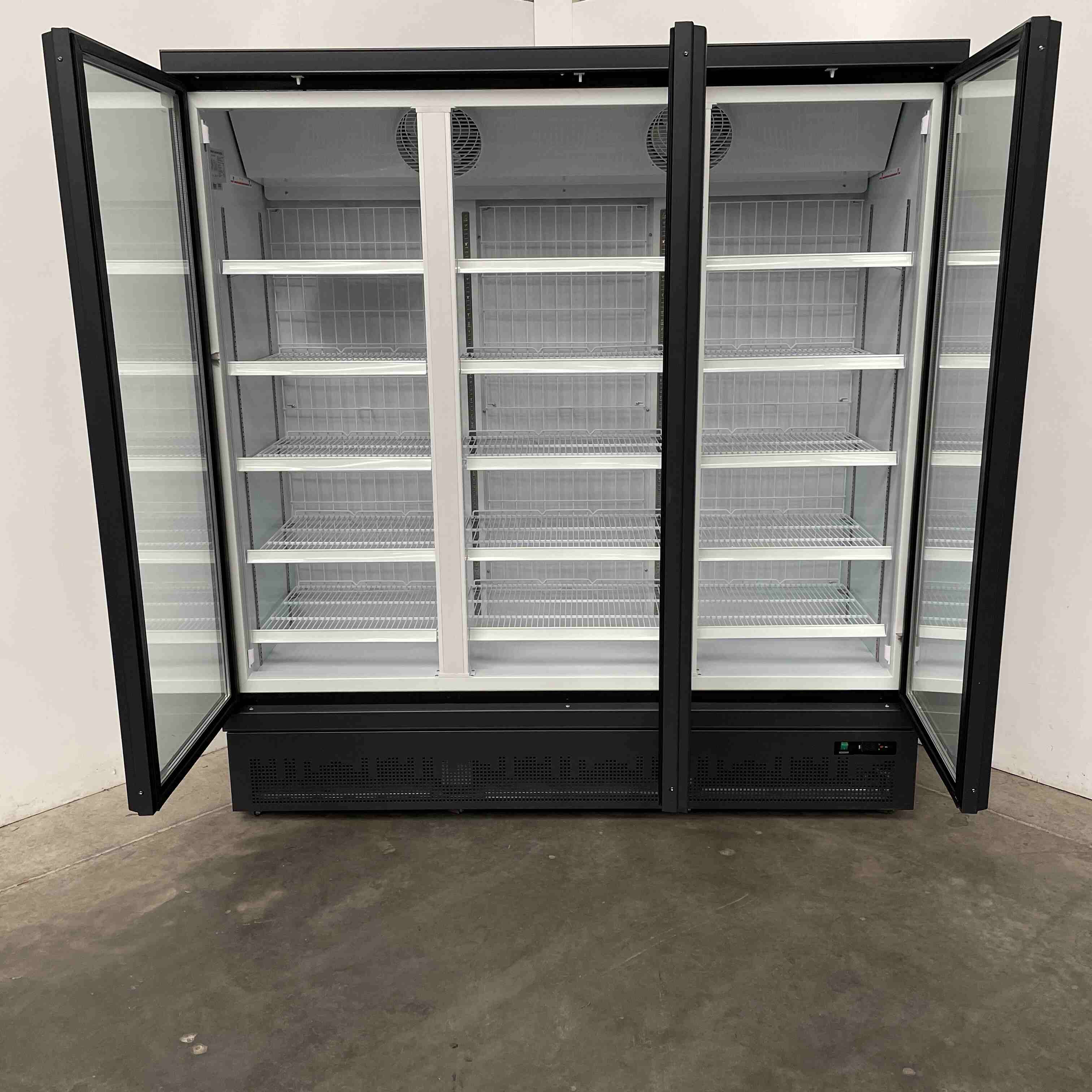 Thermaster LG-1500BGBMF 3 Door Upright Freezer