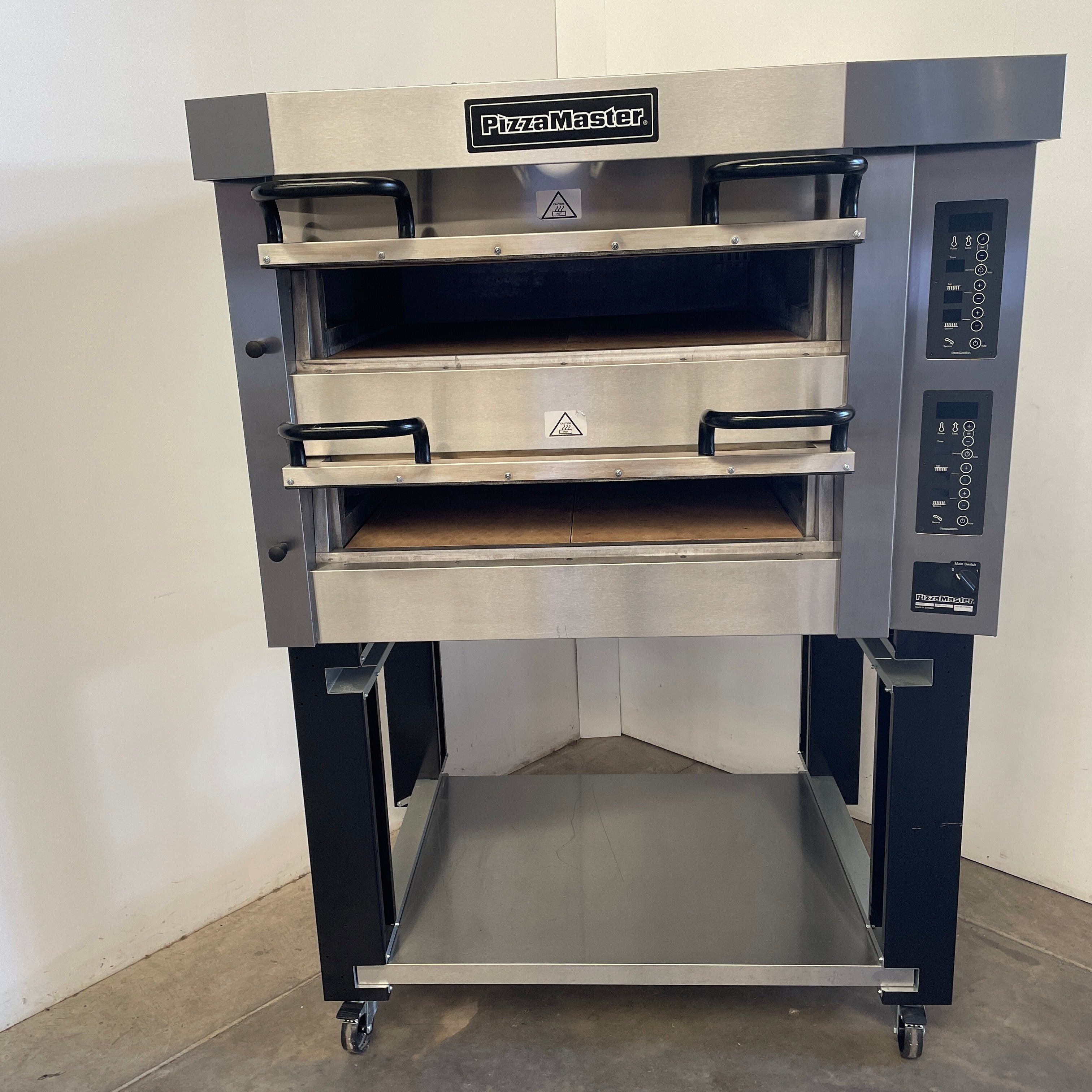 PizzaMaster PM 822ED Electric Pizza Oven