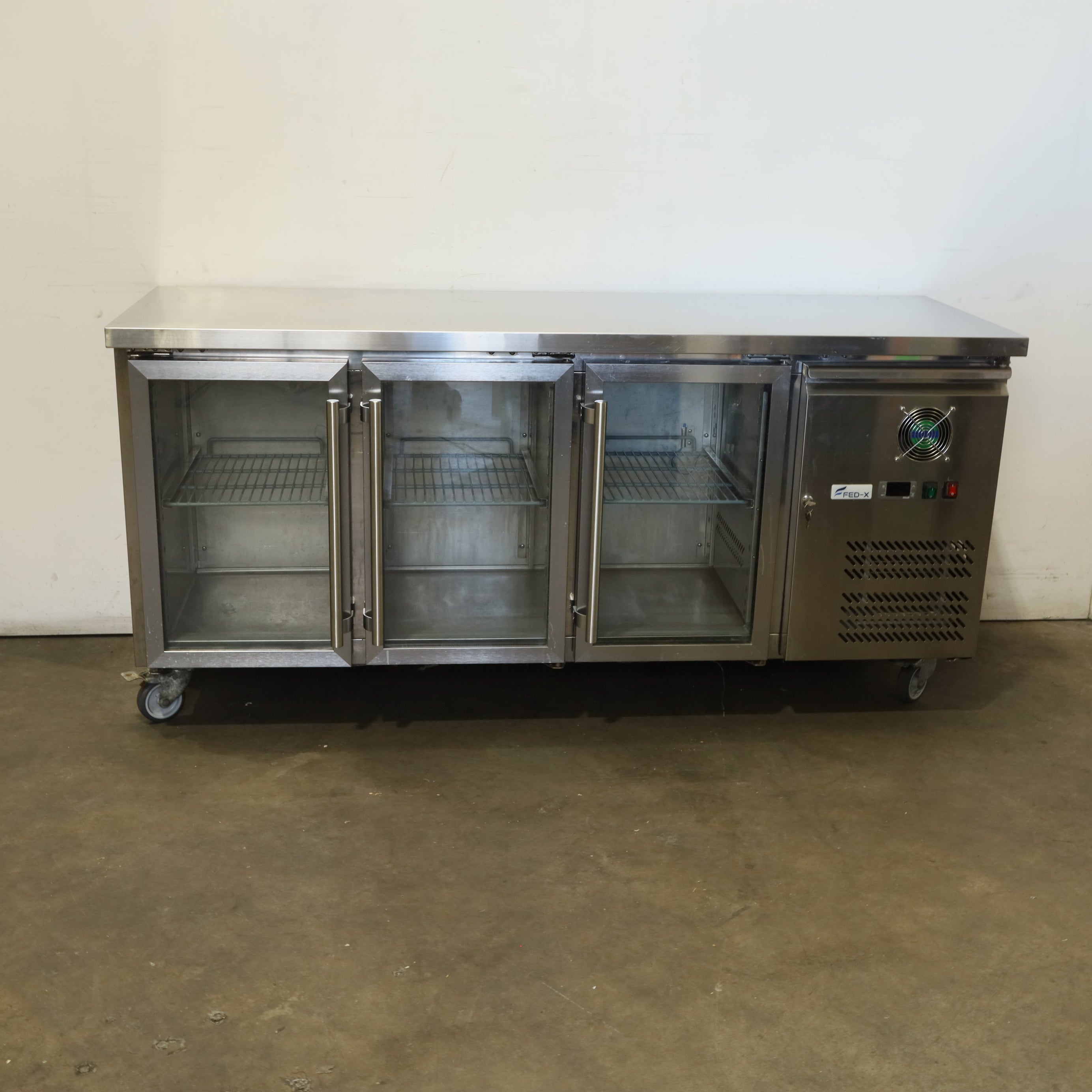 Thumbnail - FED XUB6C18G3V Under Bench Fridge