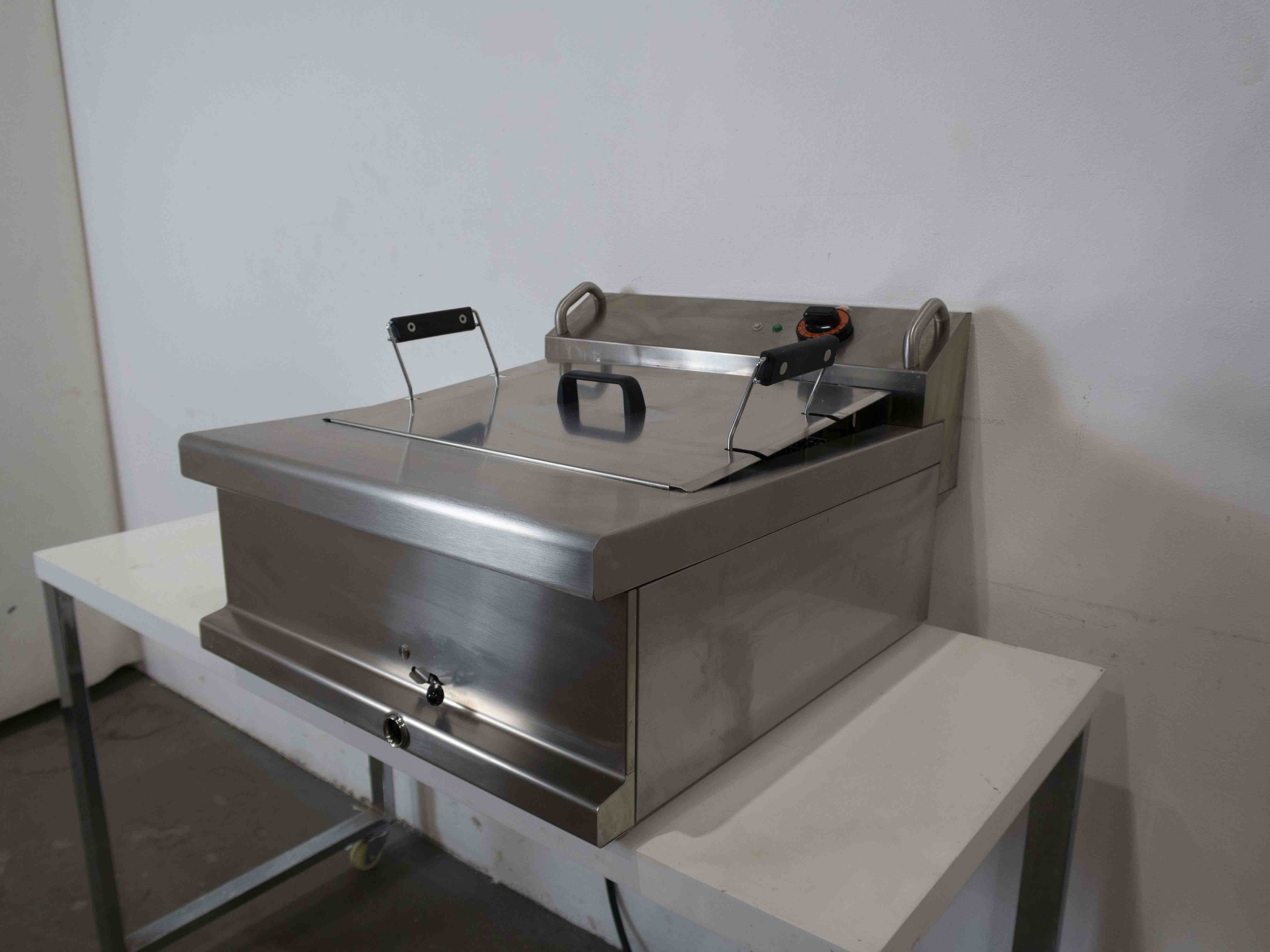 Lotus FPE-20 Donut Fryer