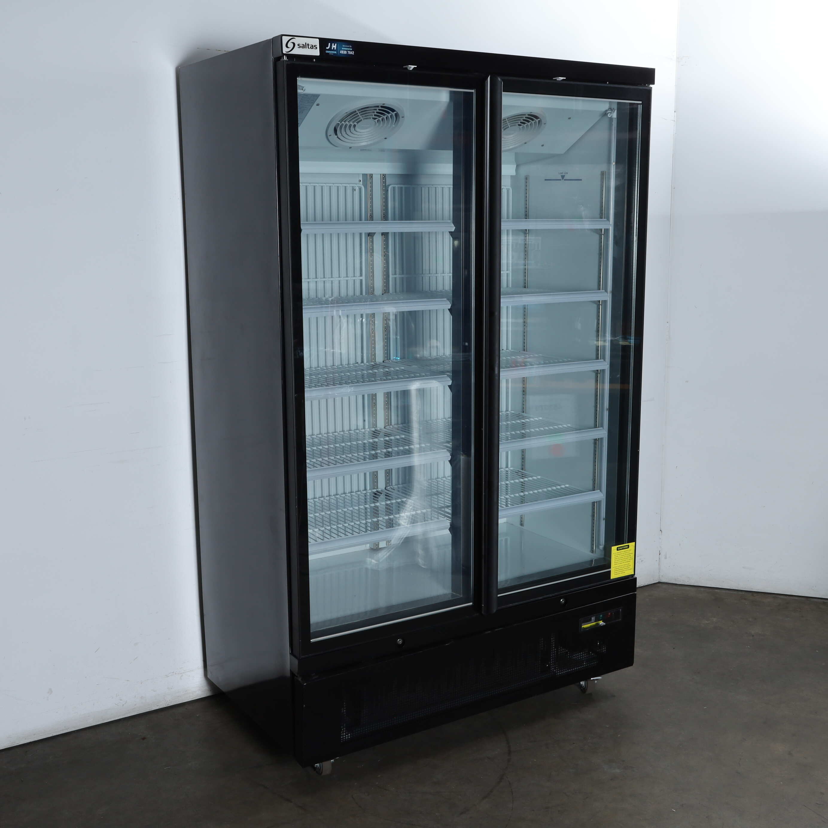 Saltas NDA2150 Upright Freezer