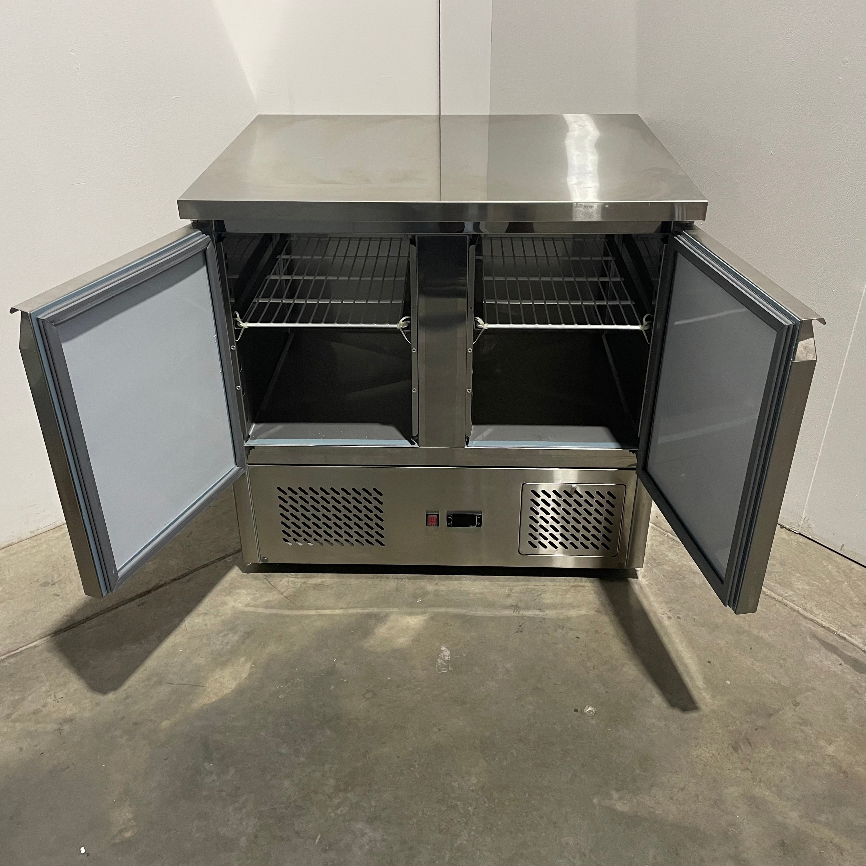 FED GNS900B Underbench Fridge