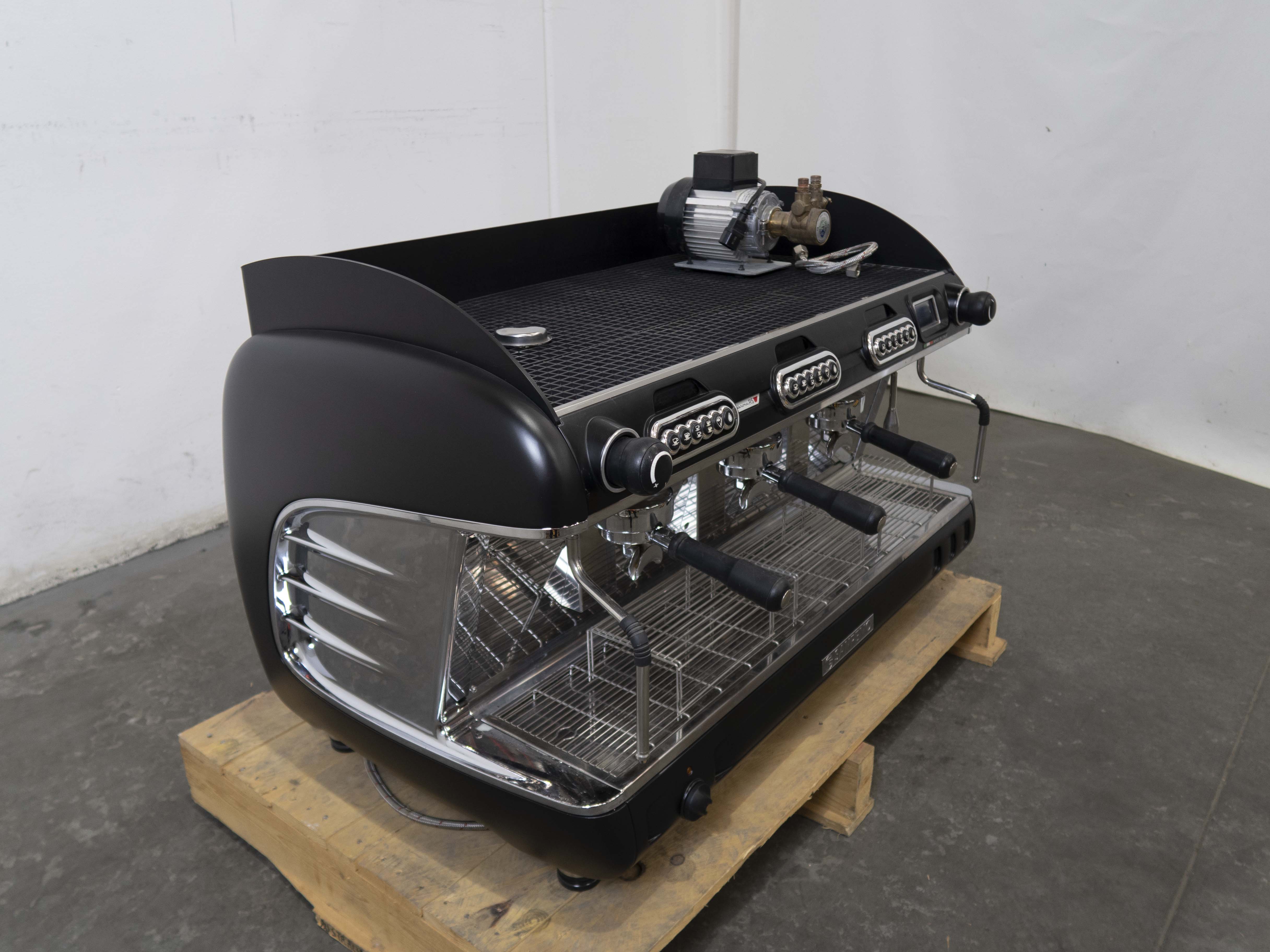 Thumbnail - Sanremo VR RS 3 Group Coffee Machine