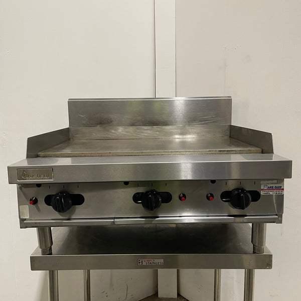 Trueheat RCT9-9G-NG 3 Burner Griddle