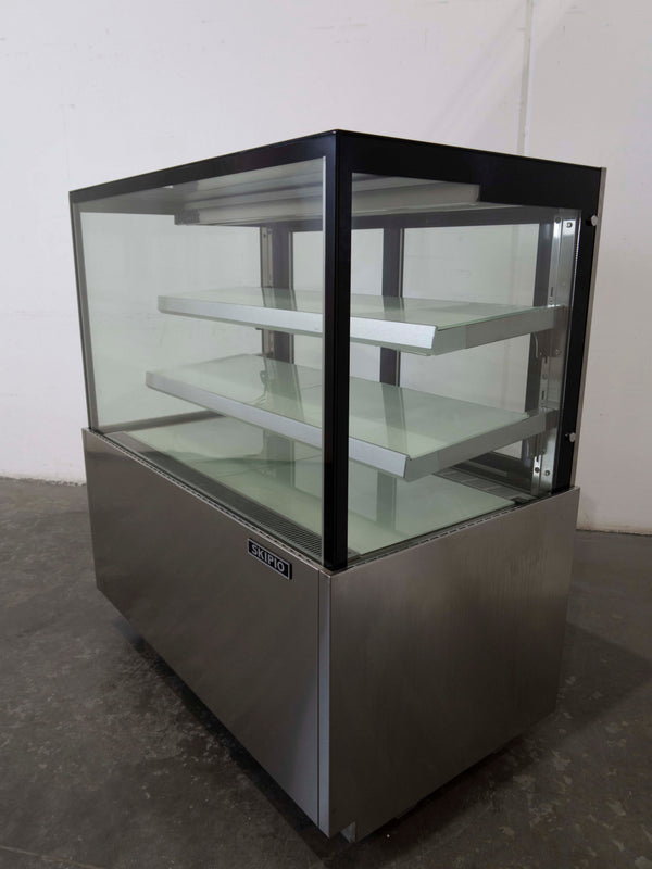 Skipio SB1200RD Cake Display
