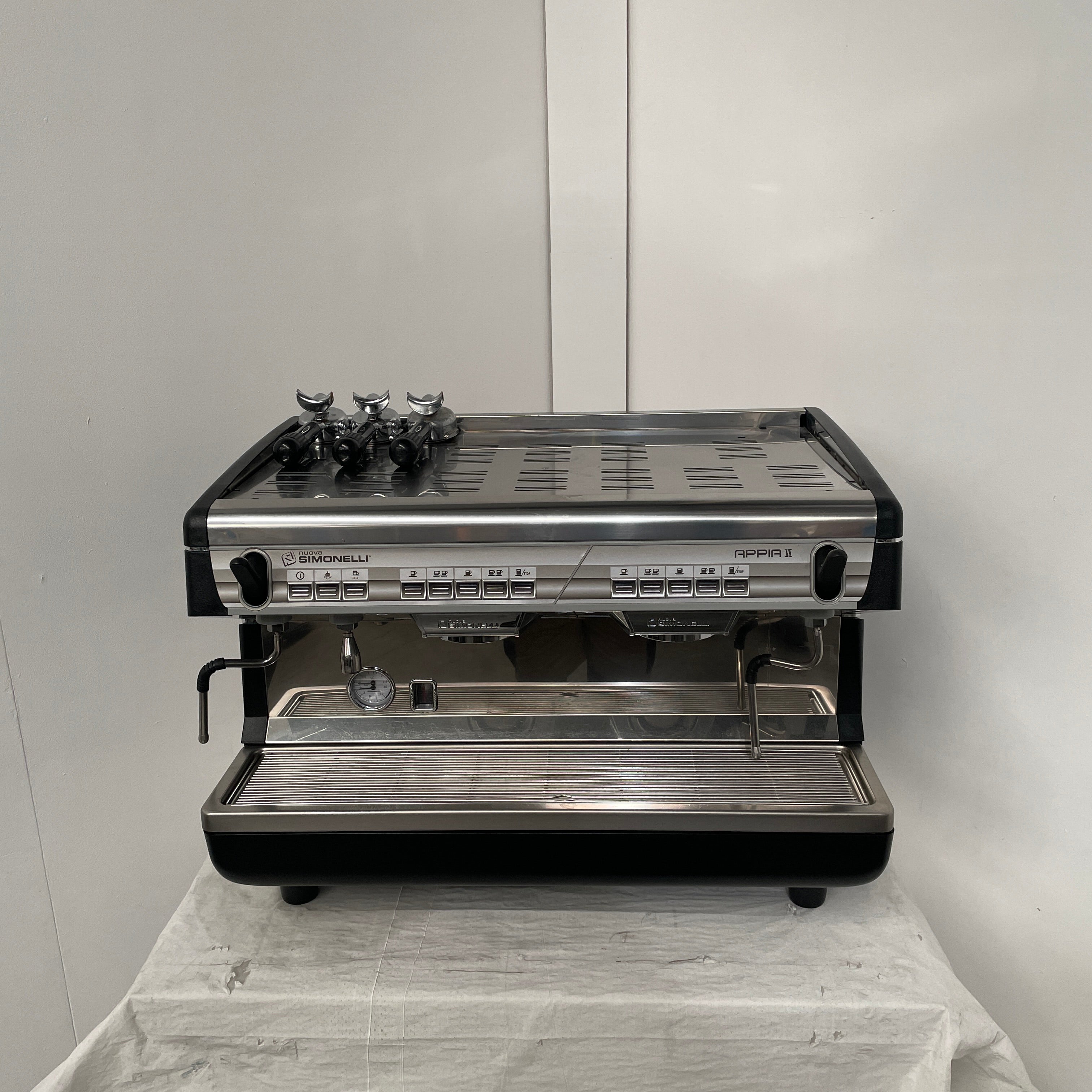 Nuova Simonelli APPIA II V GR2 H 2 Group Volumetric Coffee Machine