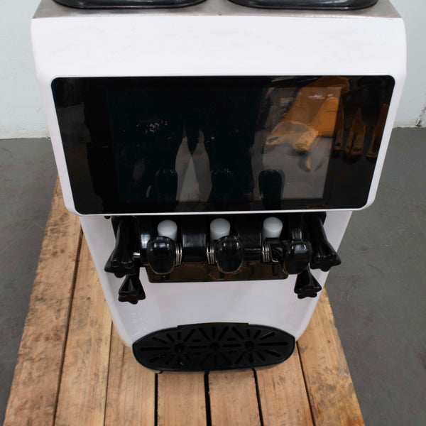 Brullen i26 Ice Cream Machine