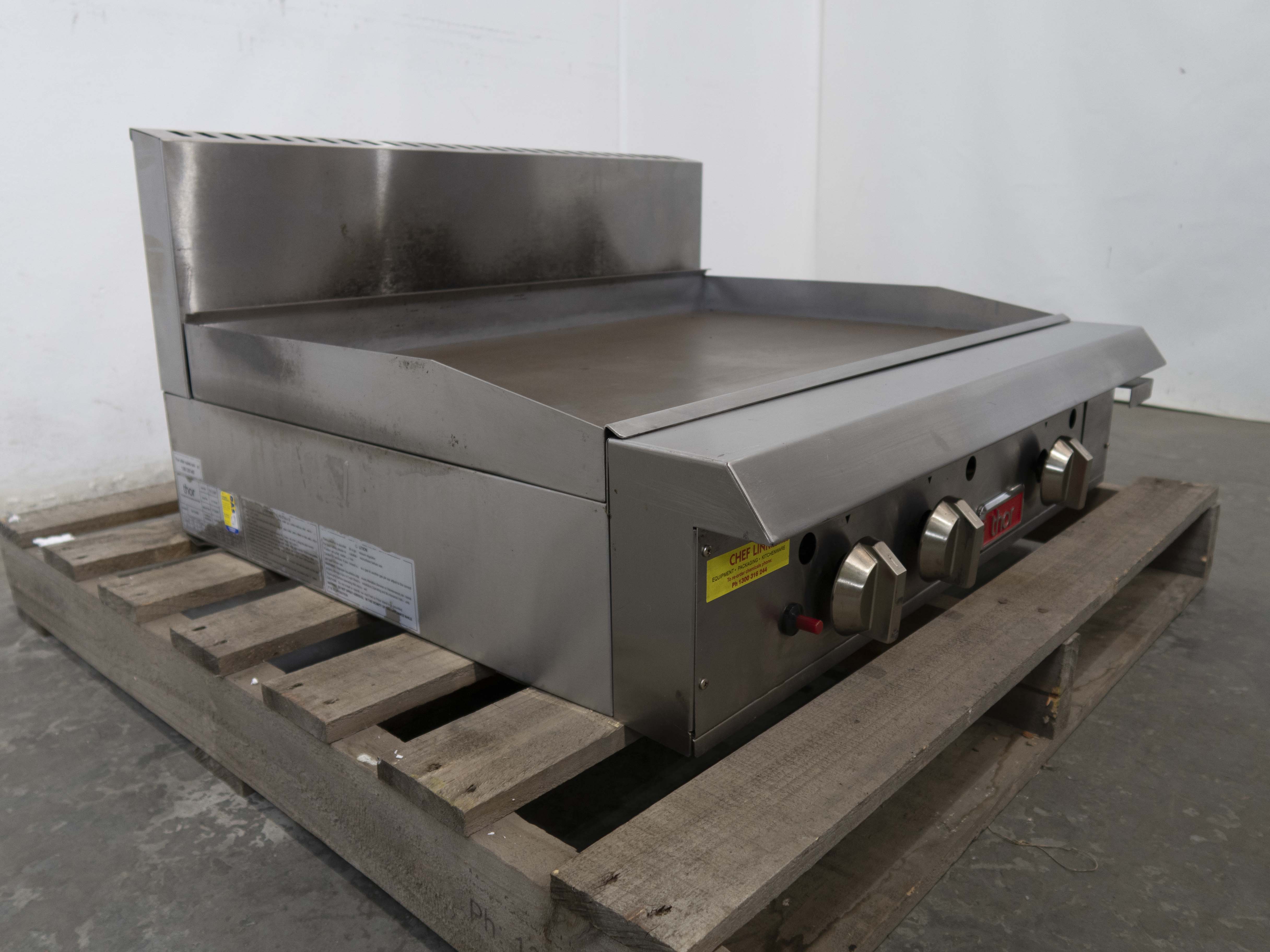 Thor TR-G36F Countertop 3 Burner Griddle