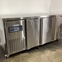 Artisan M2418 Undercounter Fridge Freezer