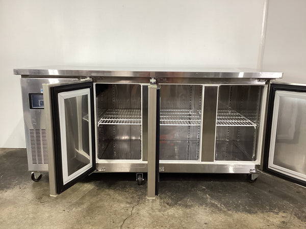 Artisan M2418 Undercounter Fridge Freezer
