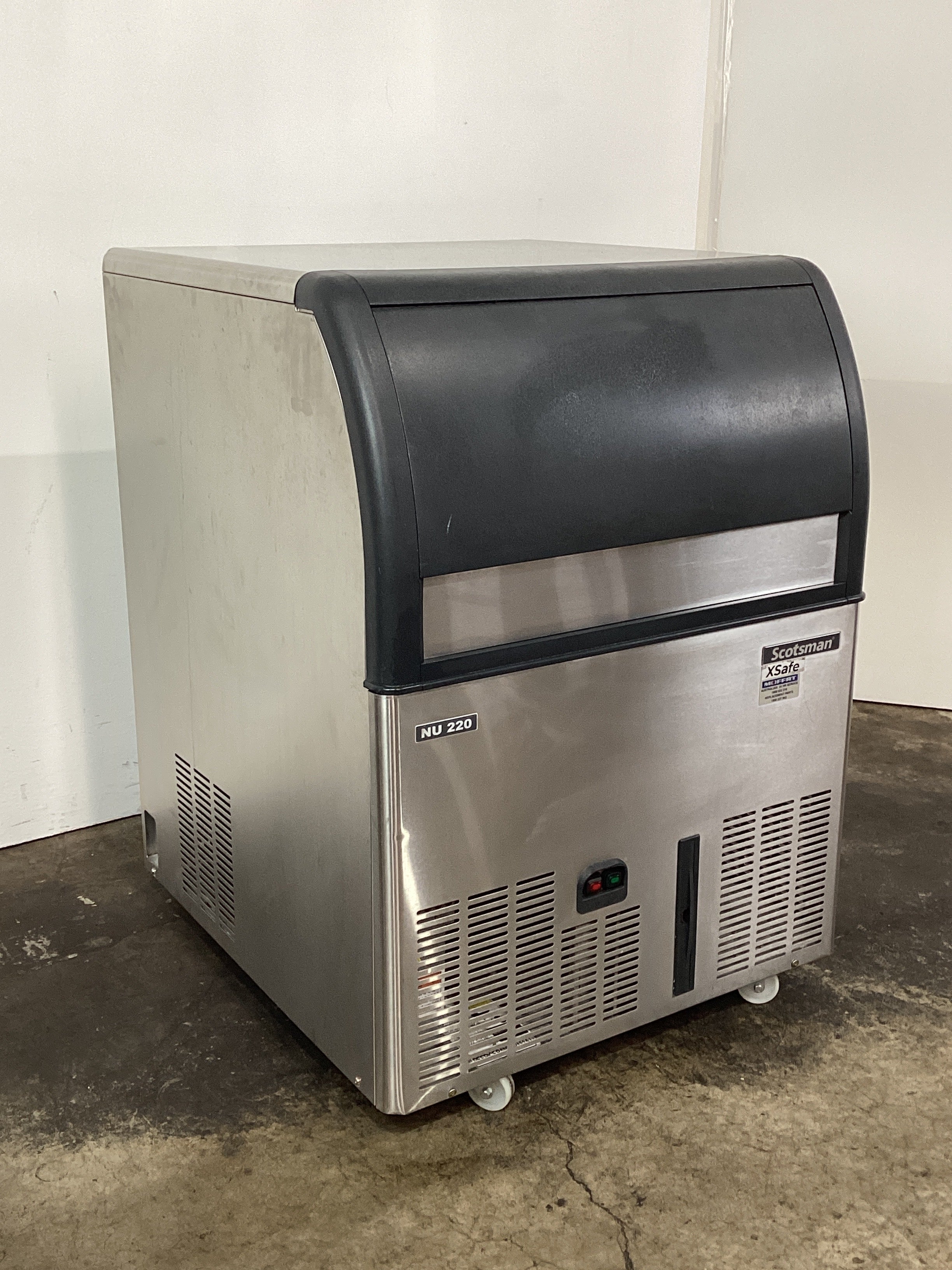 Scotsman NUH 220 AS OX Ice Machine