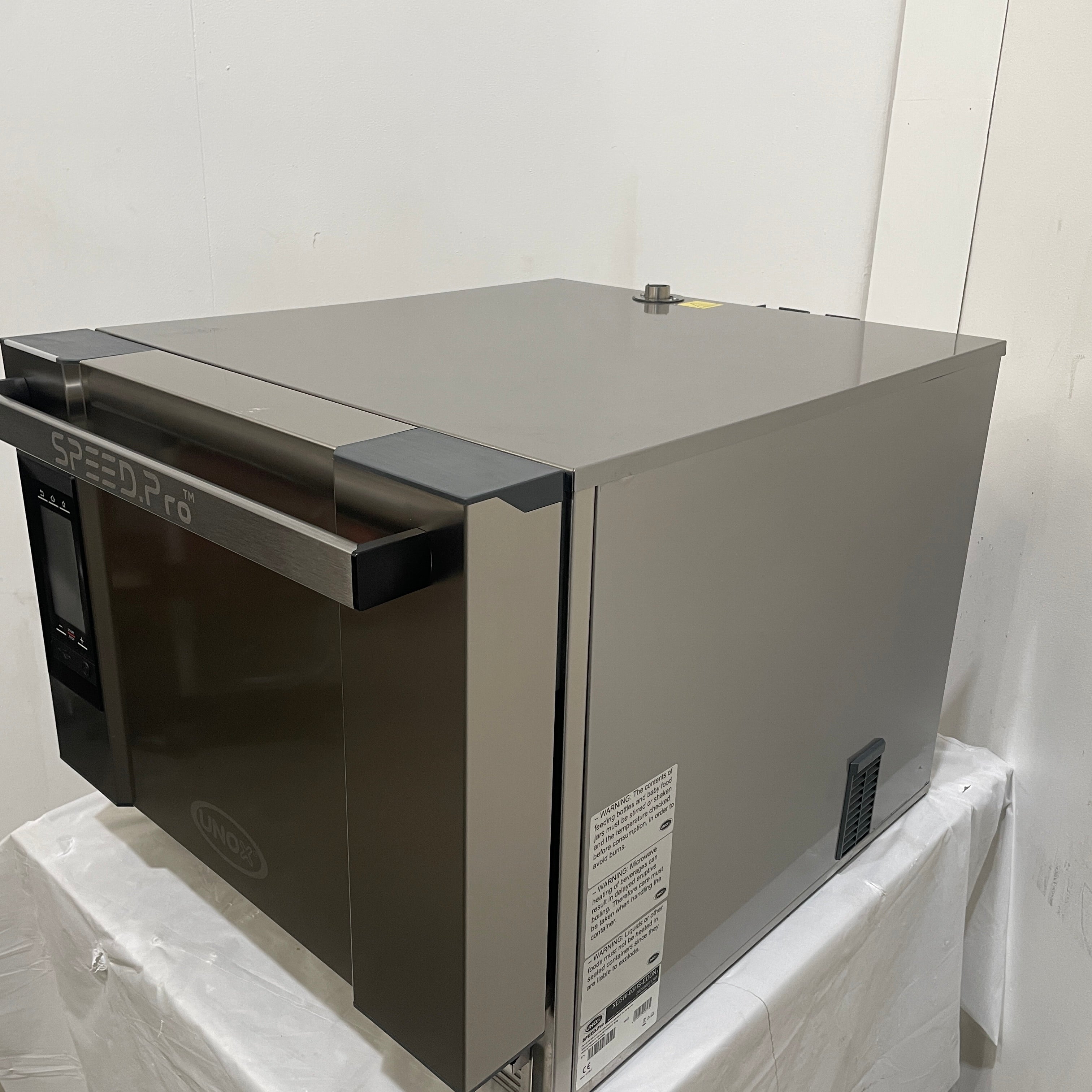 Unox XESW-03HS-EDDN Speed Oven