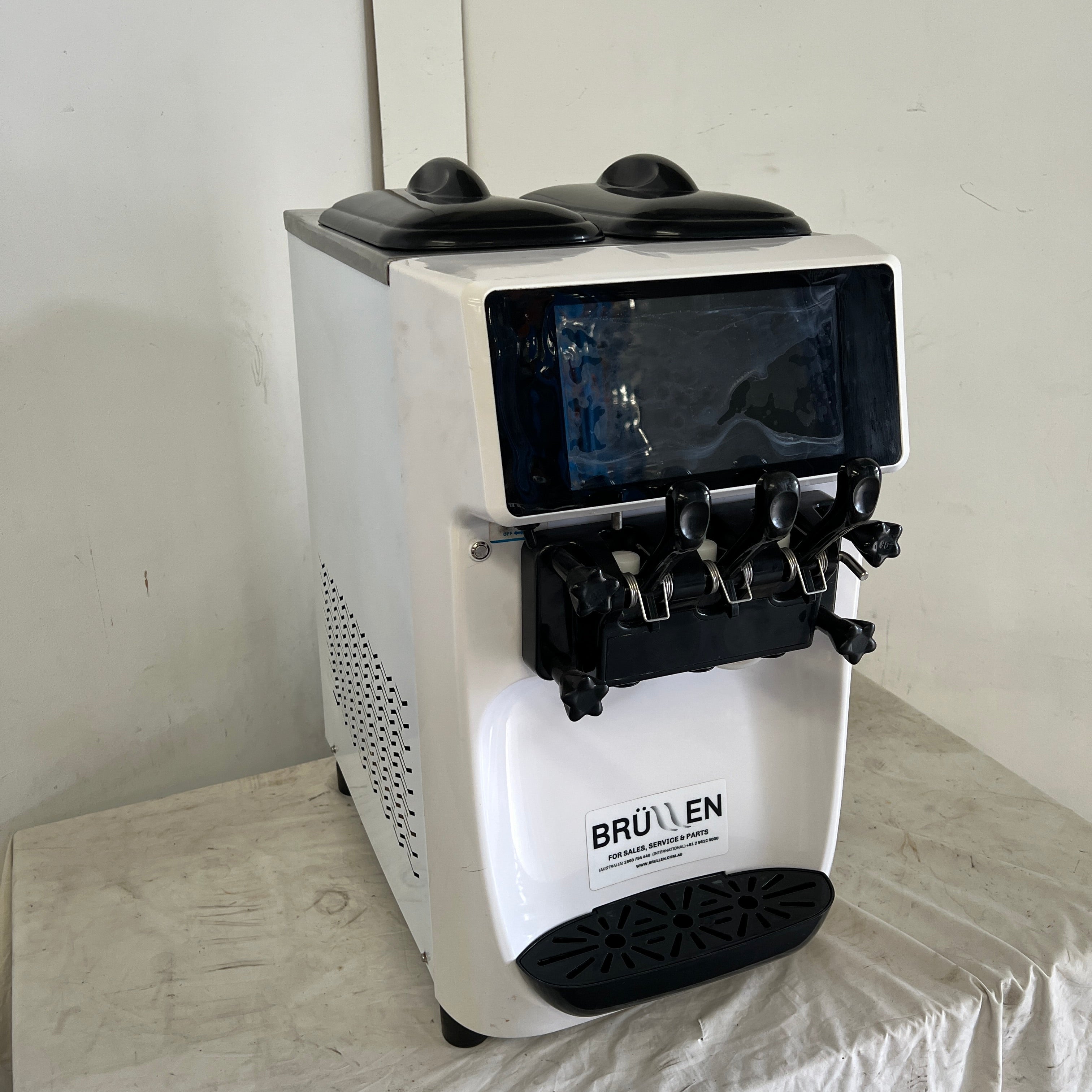 Brullen i26 Ice Cream Machine