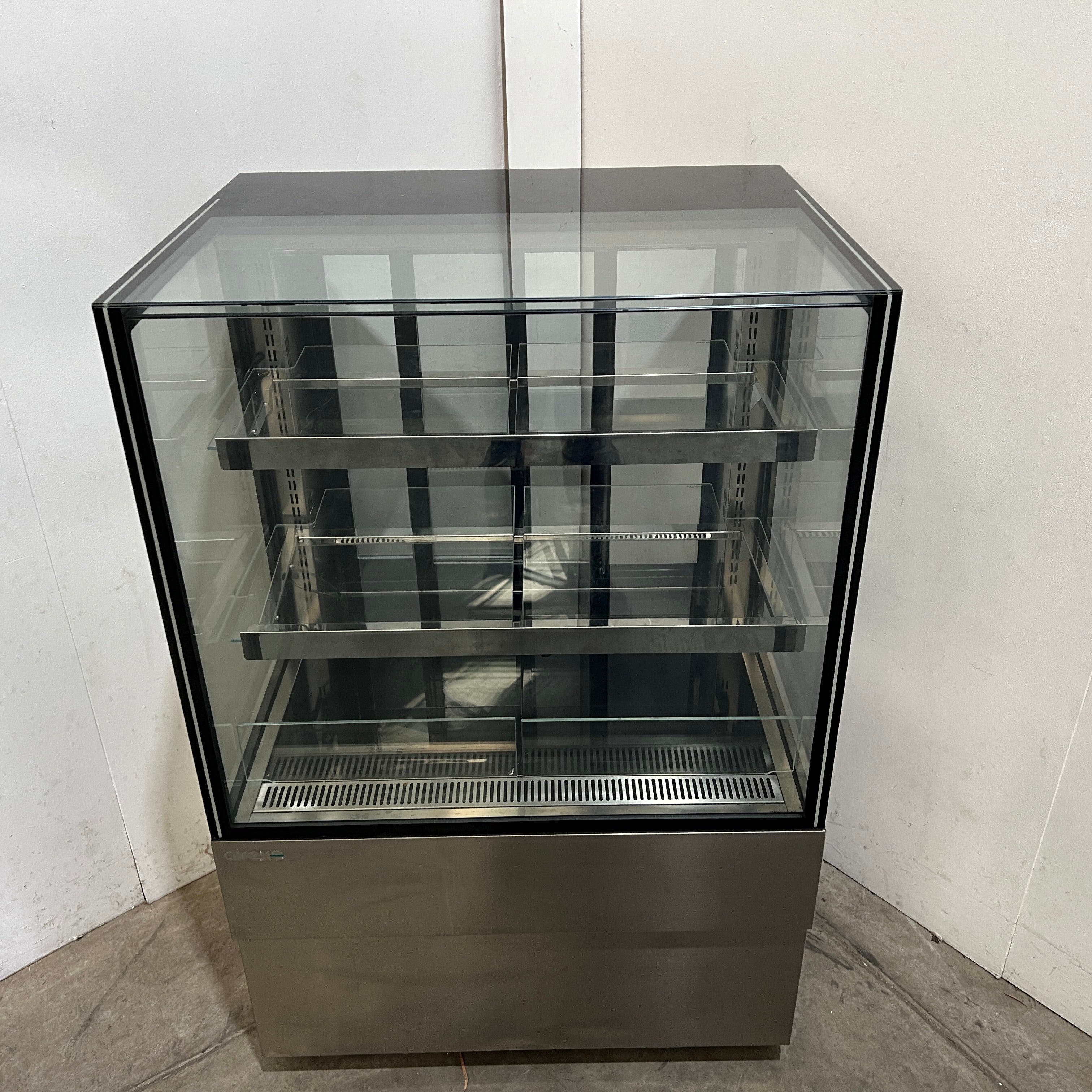 Airex AXR.FDFSSQ.09 Display Fridge