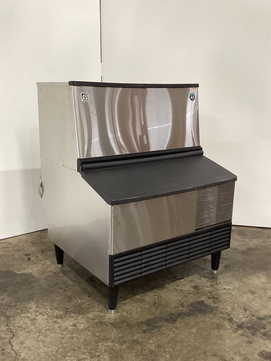 Hoshizaki KM-140B Ice Machine
