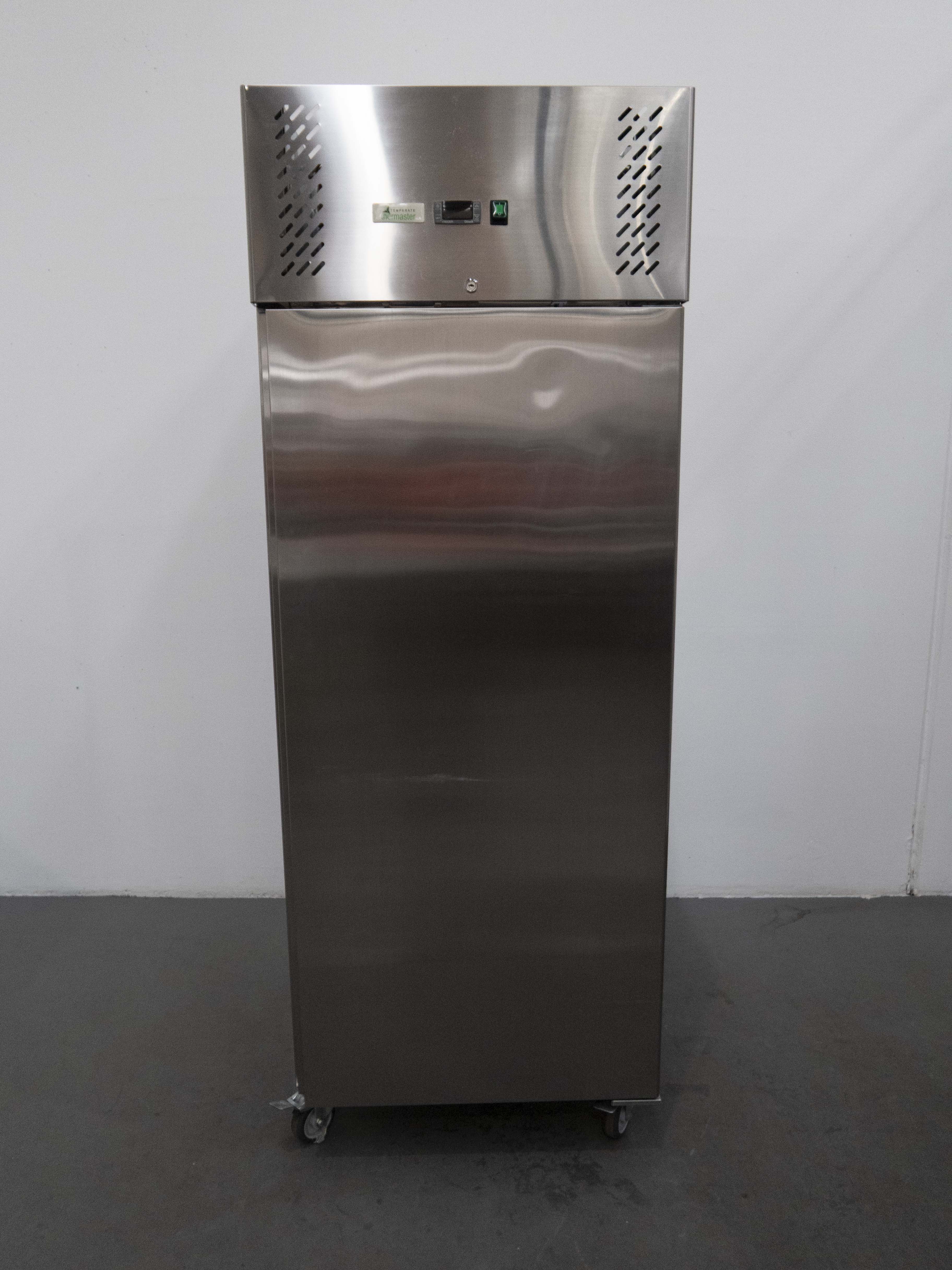 FED XURF650SFV Upright Freezer