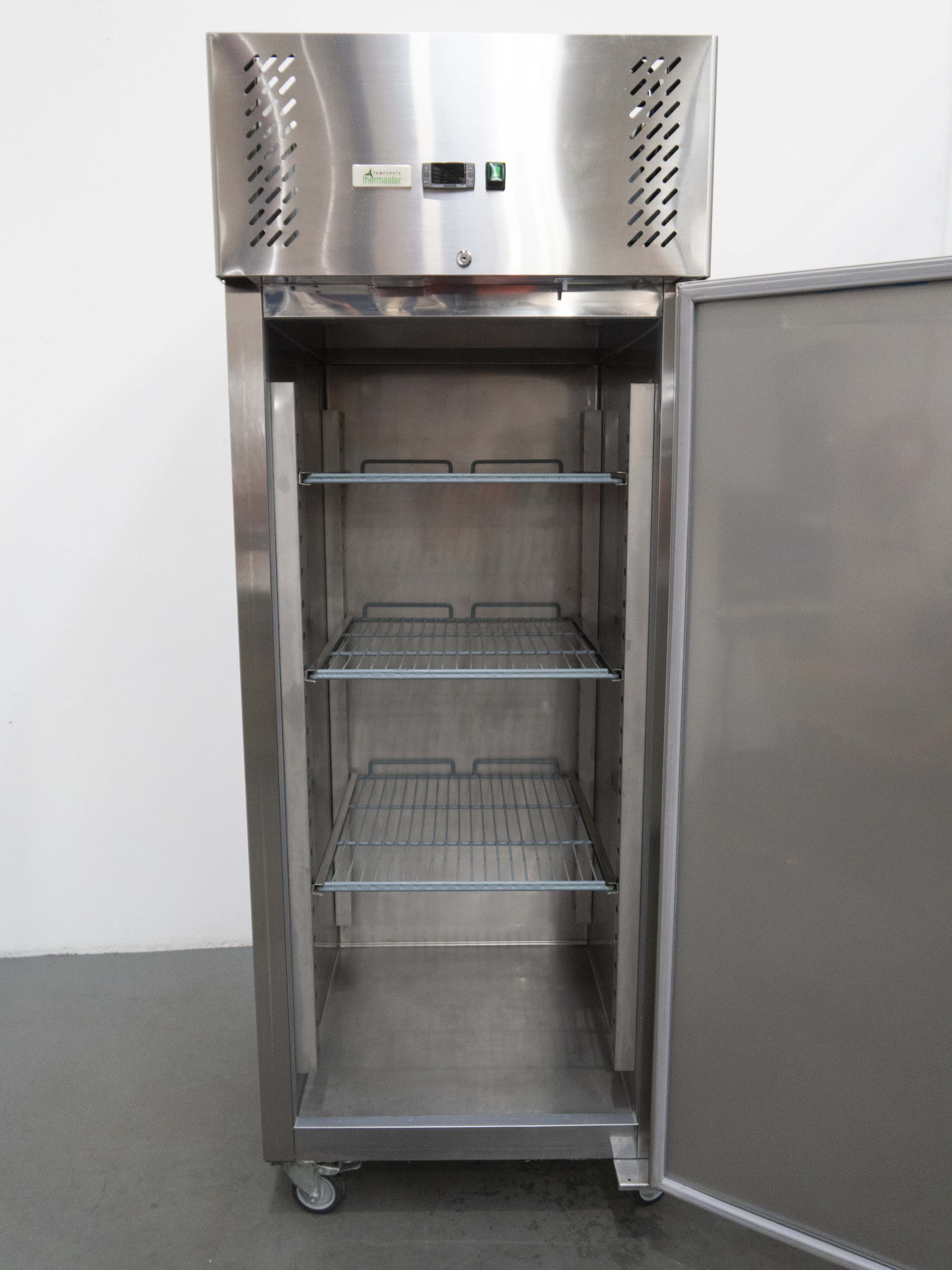 FED XURF650SFV Upright Freezer