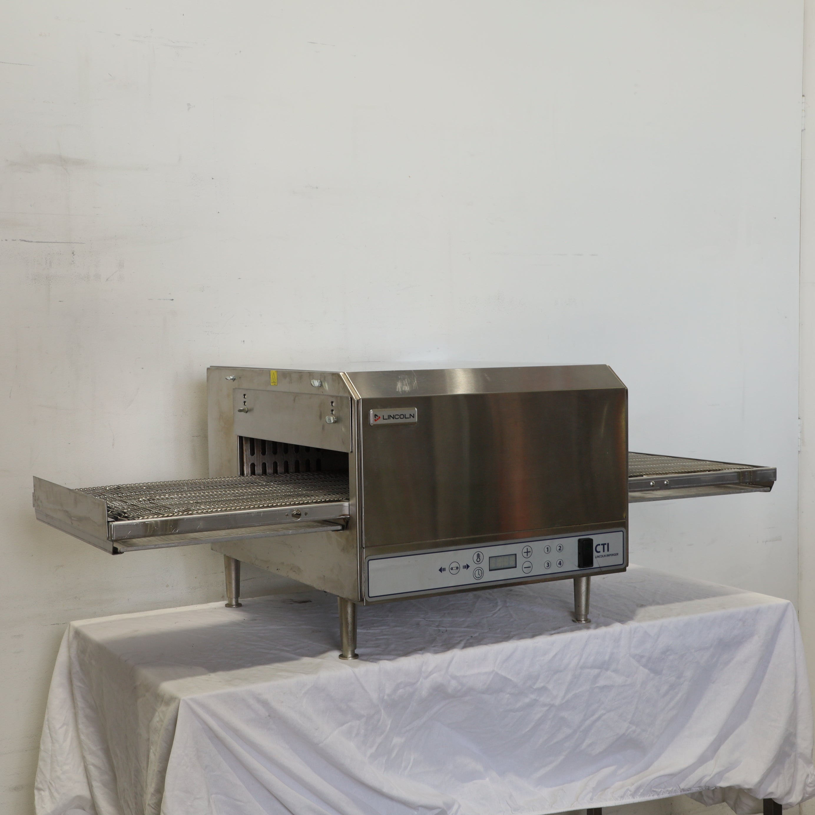 Thumbnail - Lincoln 2504-1 Conveyor Oven