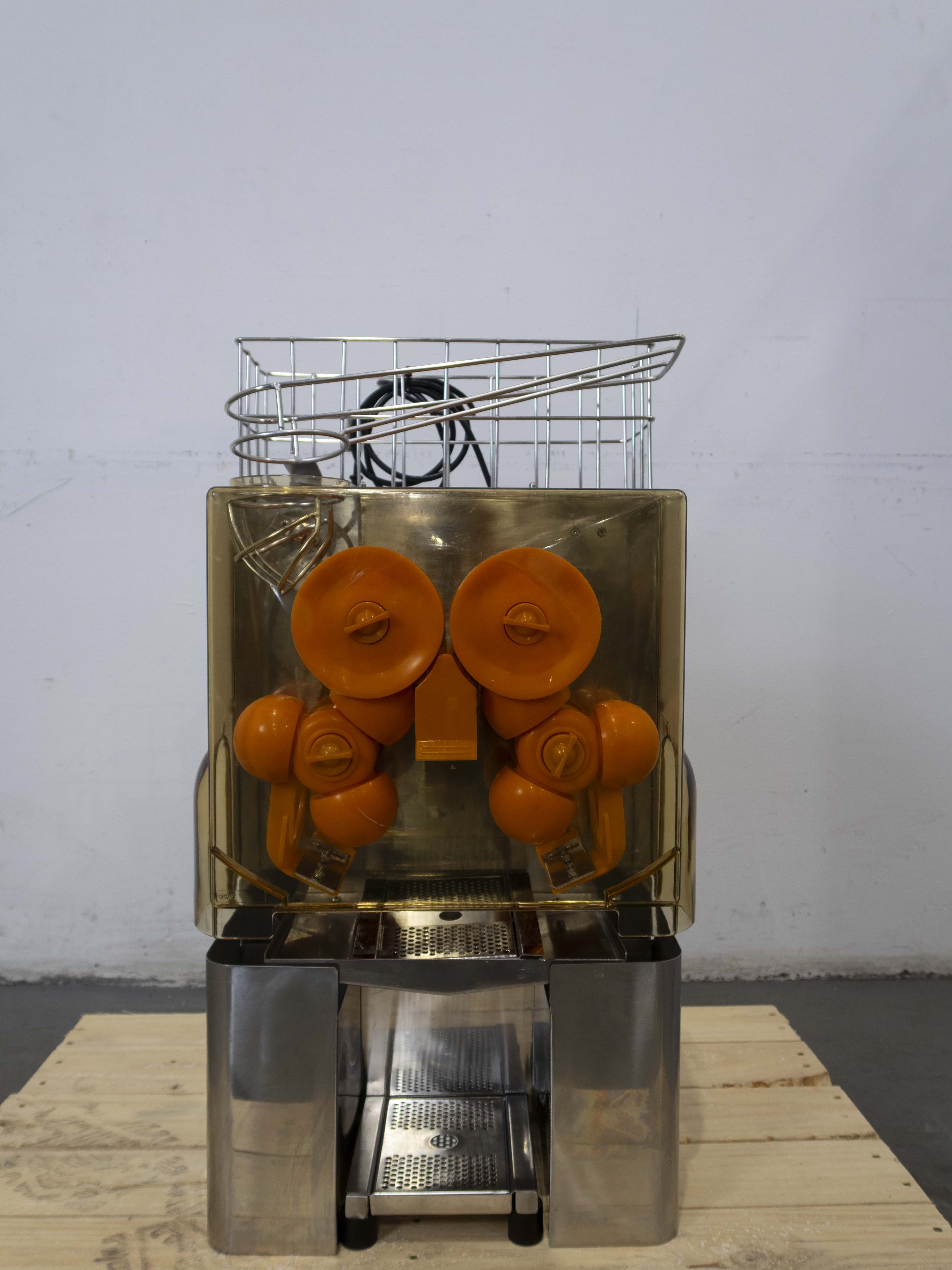 XC-2000E-3 Orange Juicer