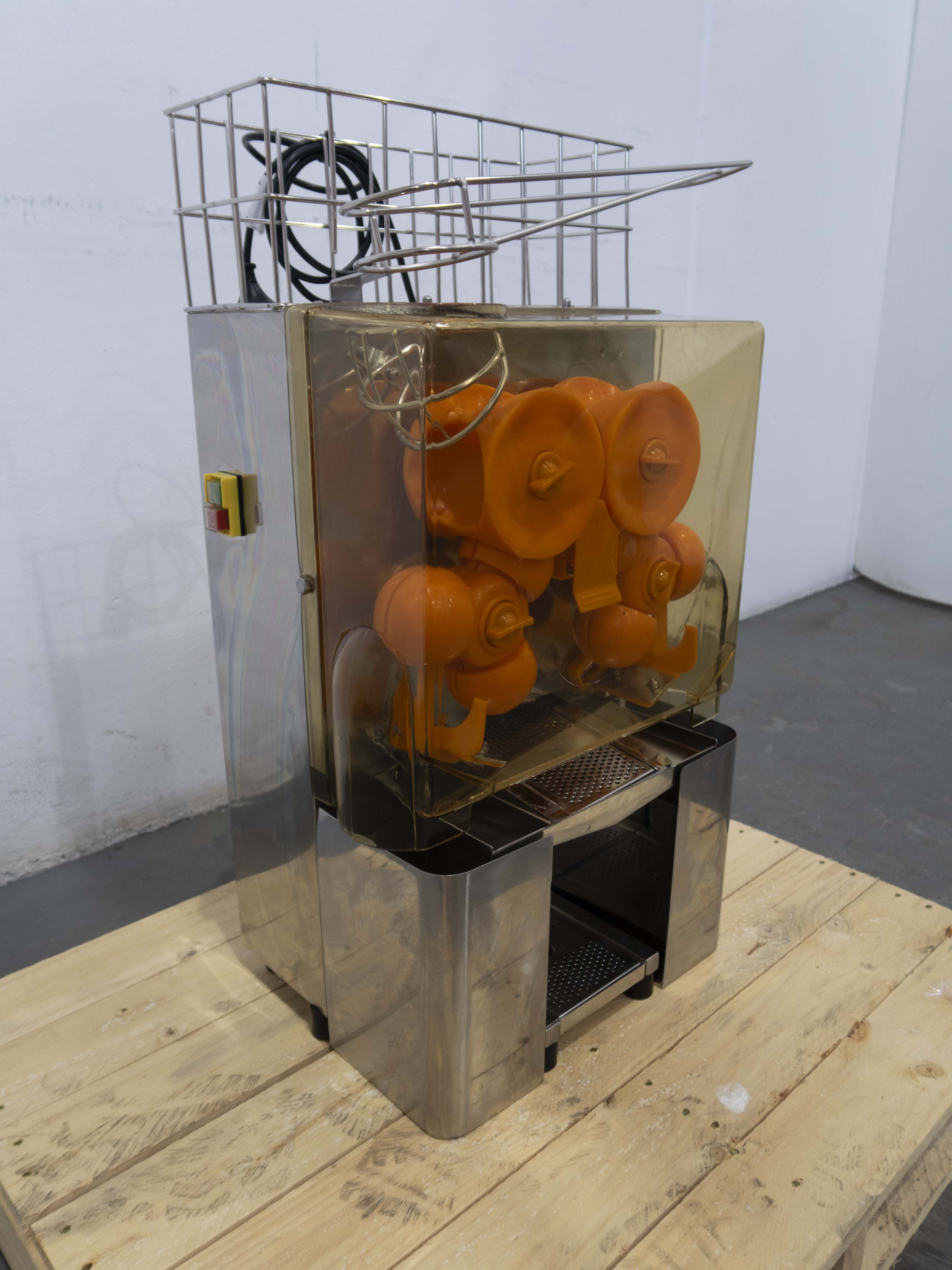 XC-2000E-3 Orange Juicer