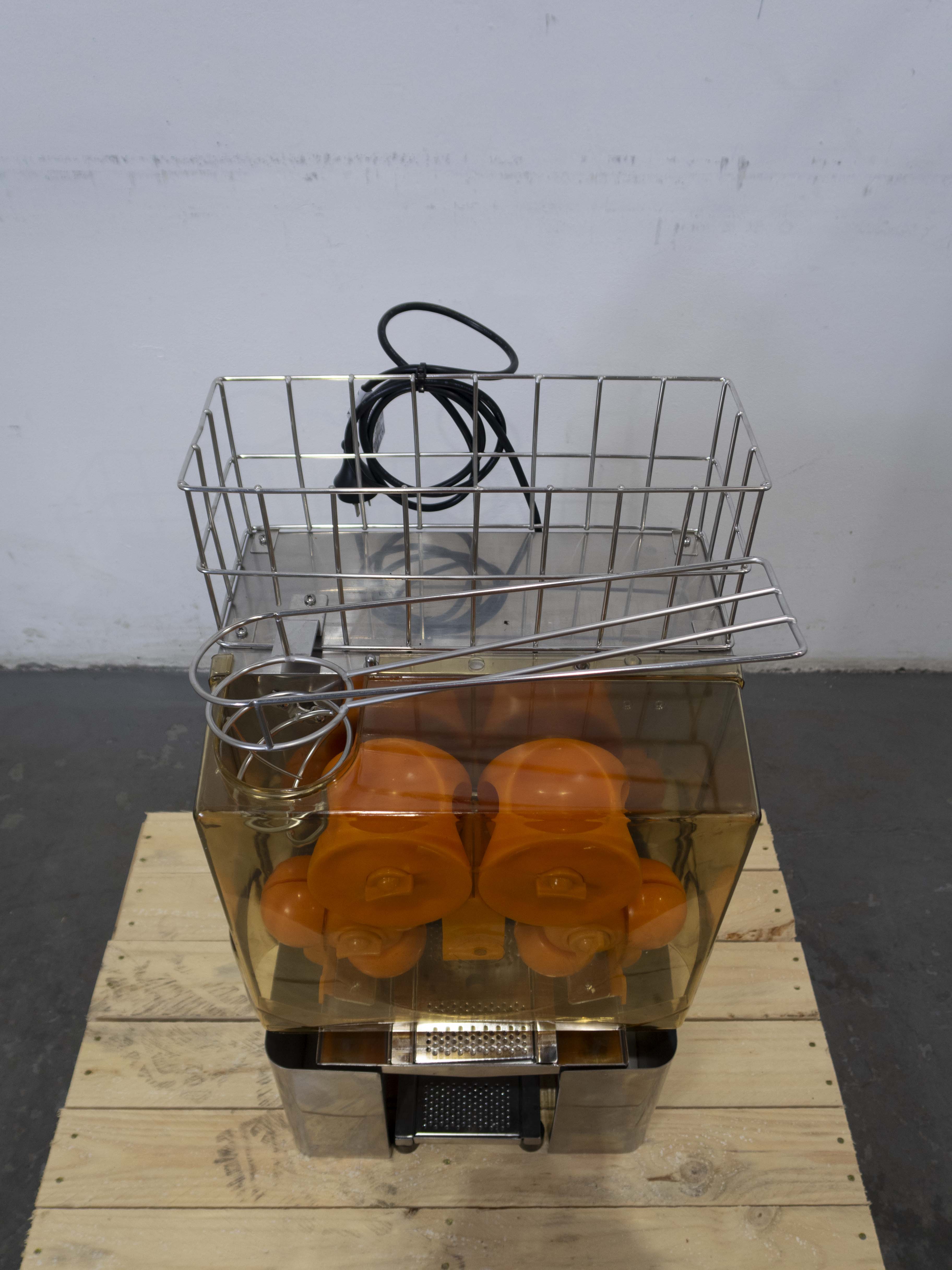 XC-2000E-3 Orange Juicer