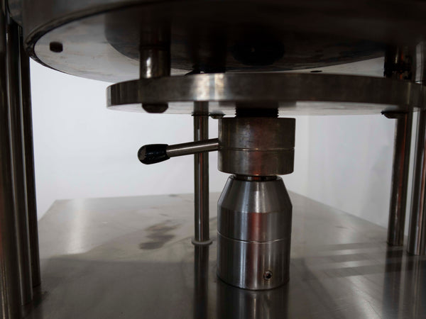 OMCAN PF33 Pizza Shaper