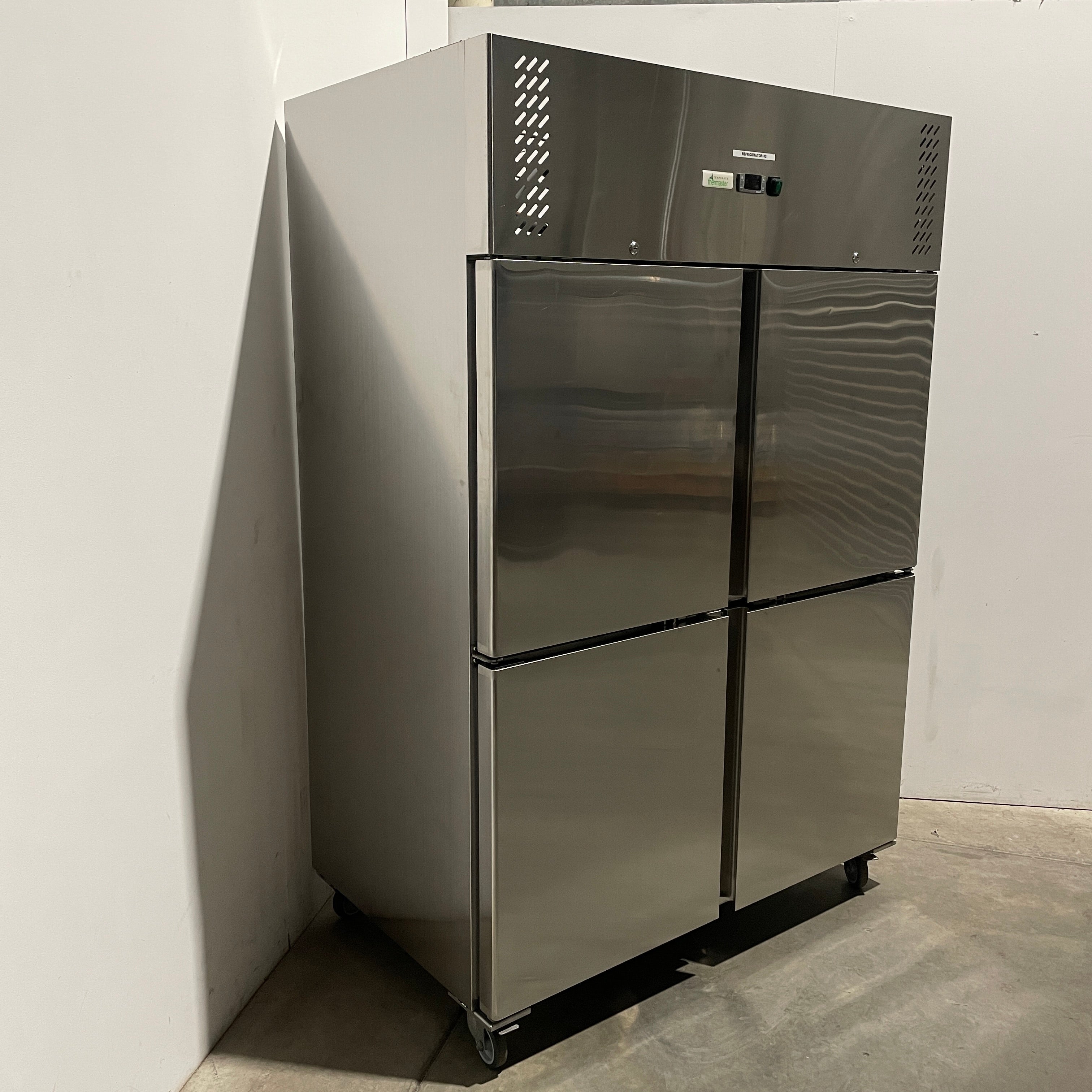 FED XURC1200S2V Upright Fridge