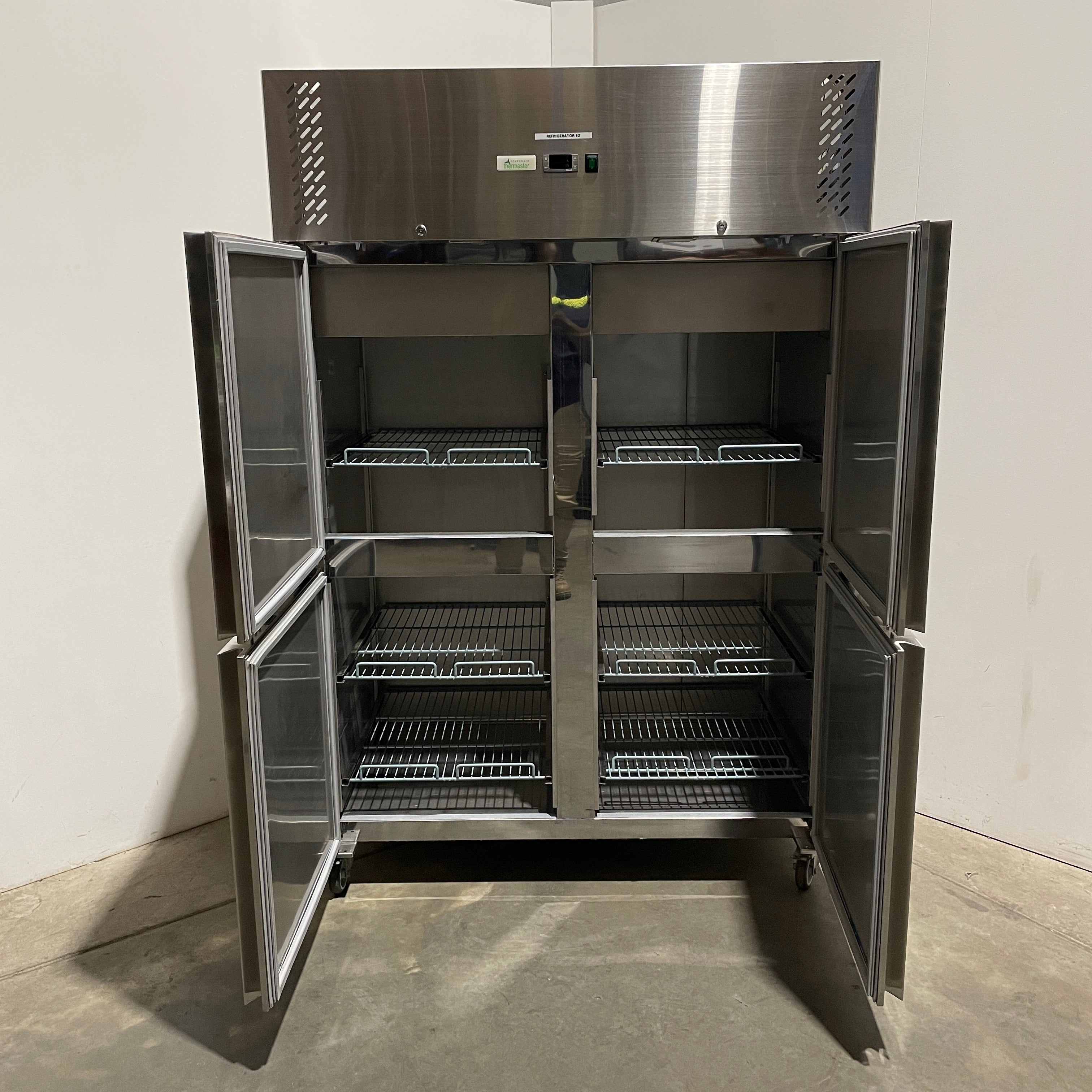 FED XURC1200S2V Upright Fridge