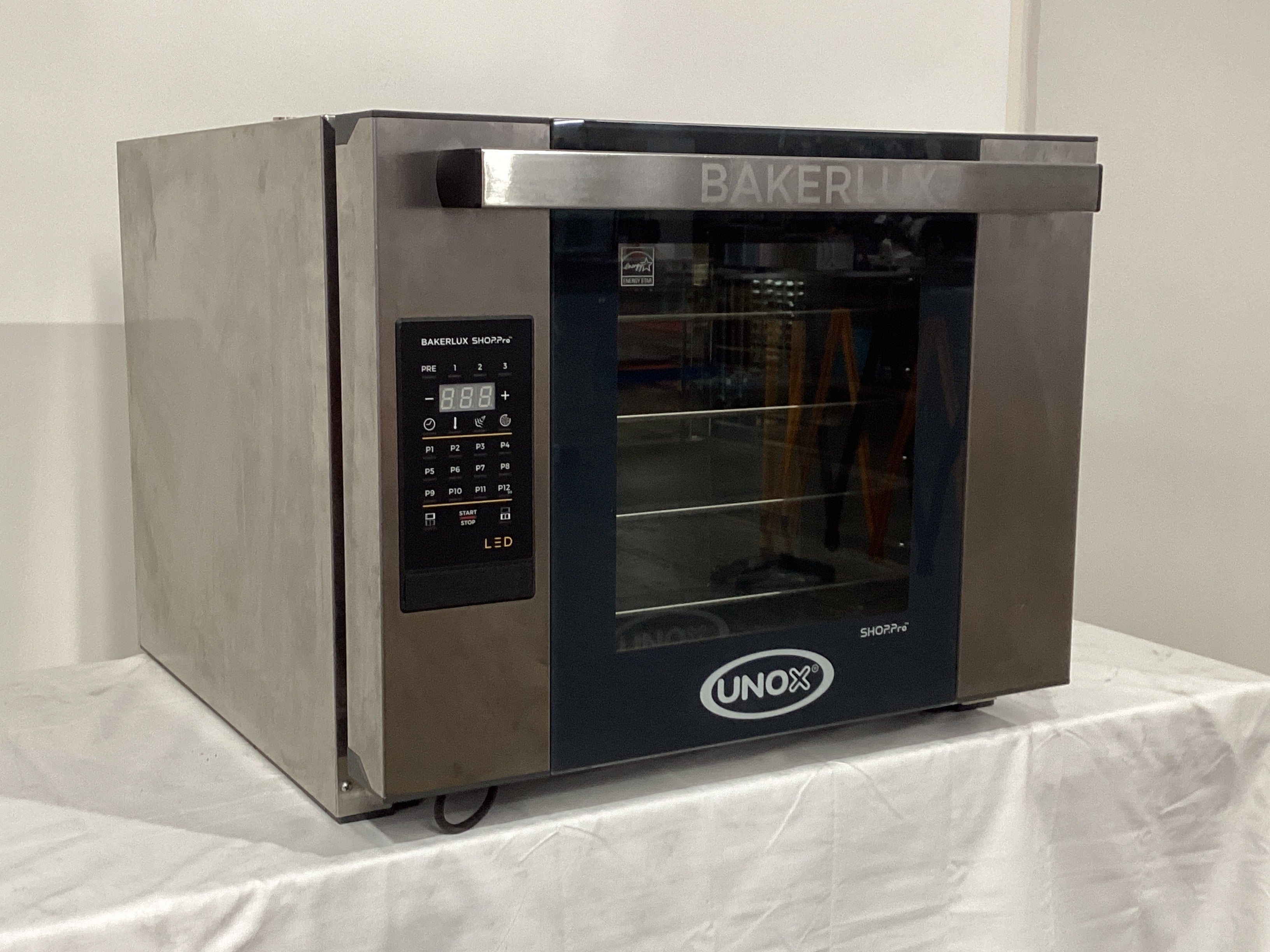 Unox XEFT-04HS-ELDV Convection Oven